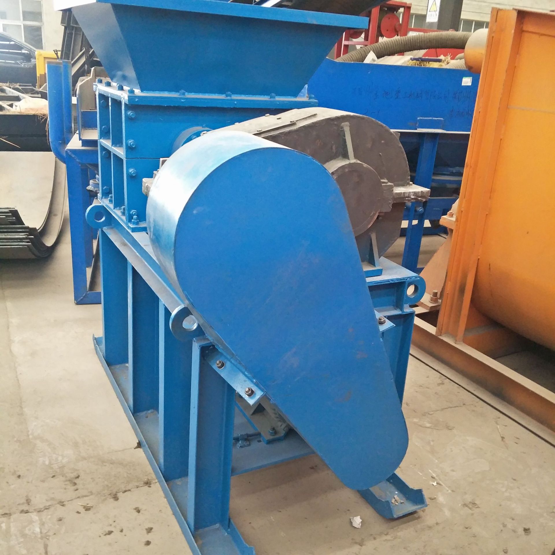 厂家直销 铝合金门窗破碎机不锈钢废品粉碎机大型金属撕碎机