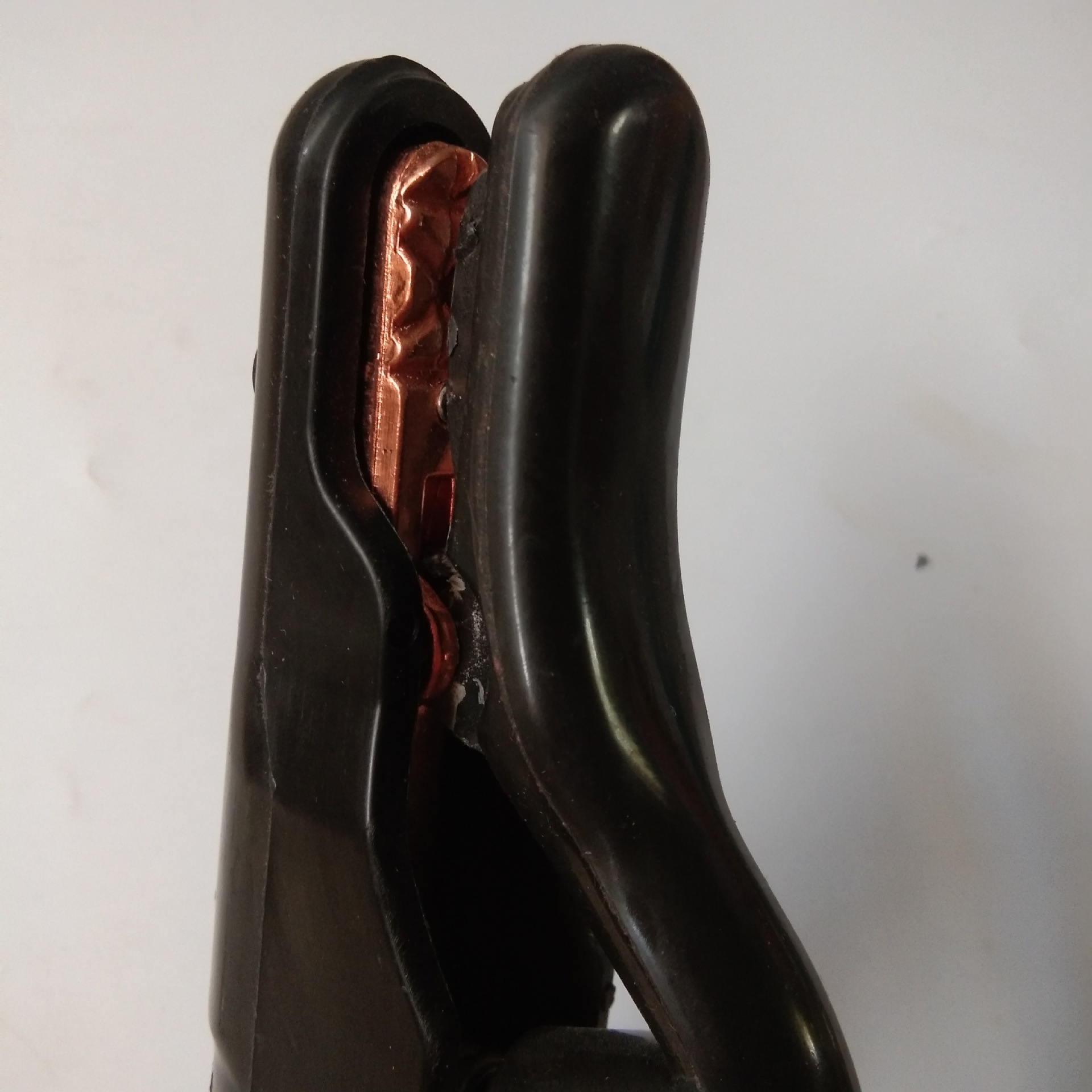 批发供应工业级黑金刚电焊钳800a焊把焊钳临沂远鸿五金工具