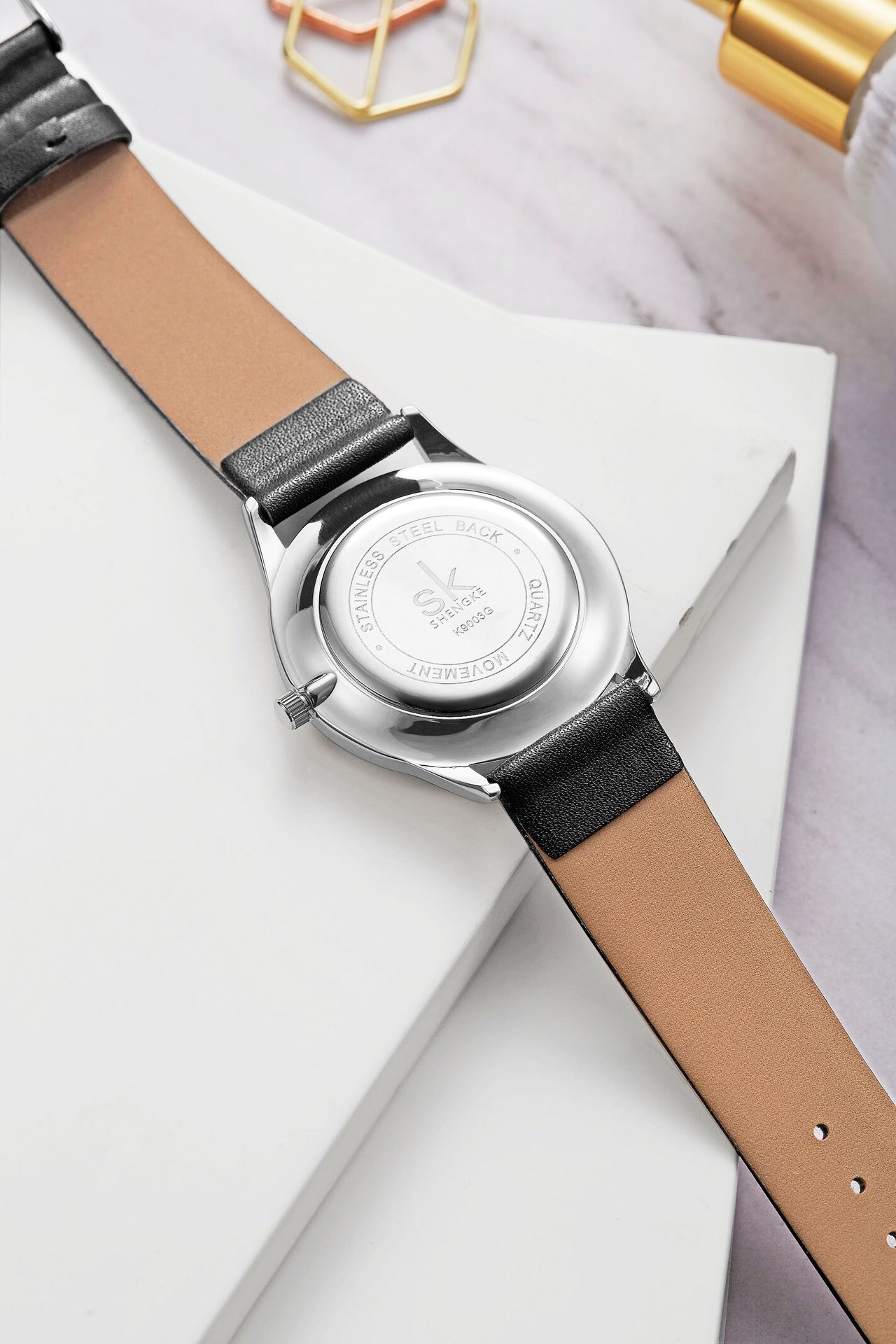 胜刻经典大表盘情侣手表 皮带款石英表 数字男女对表型号9003