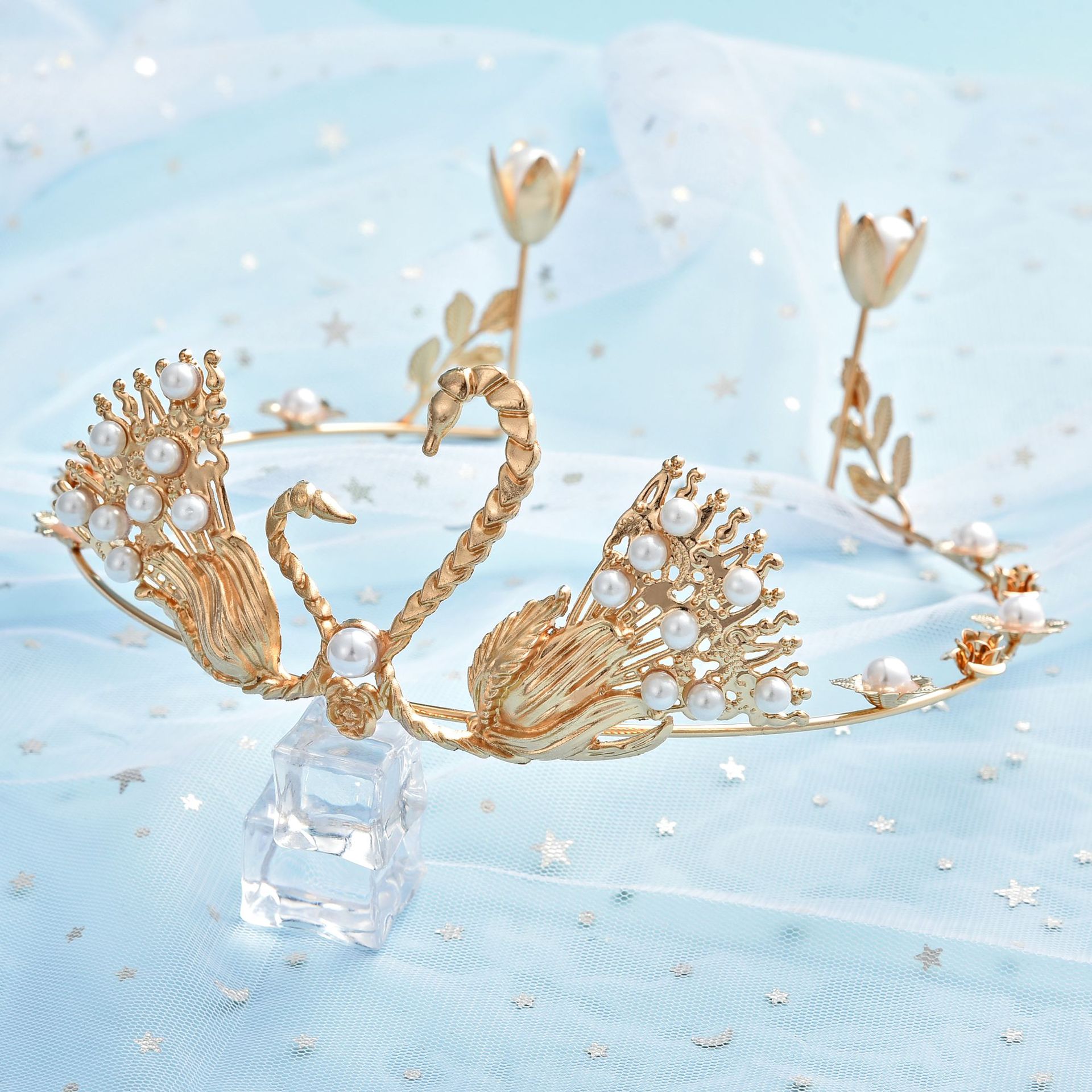 热销 金银色蛋糕皇冠婚庆生日 天鹅珍珠手工新娘饰品头饰发饰