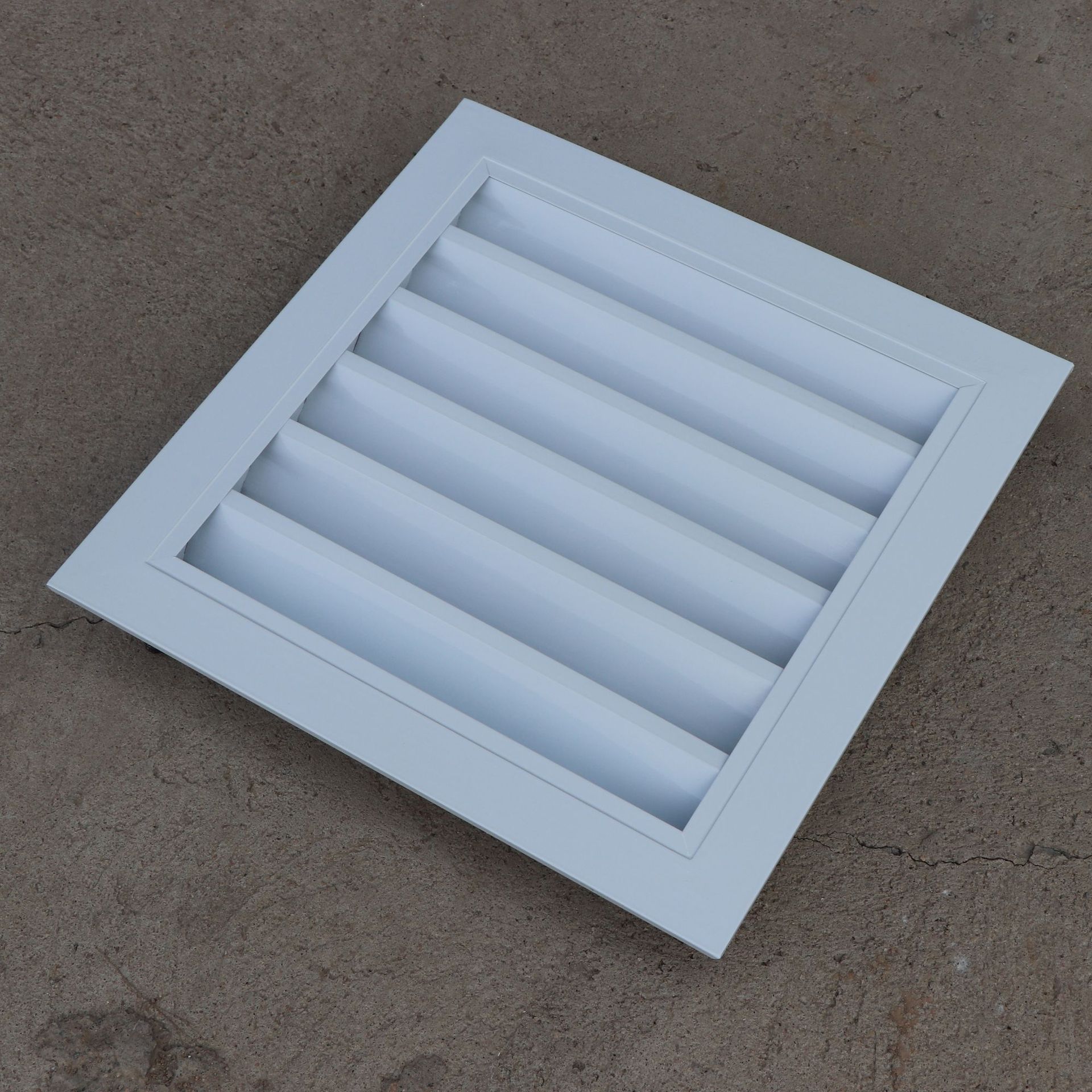 生产加工电动铝合金通风百叶窗 铝合金电动调节式防雨百叶窗