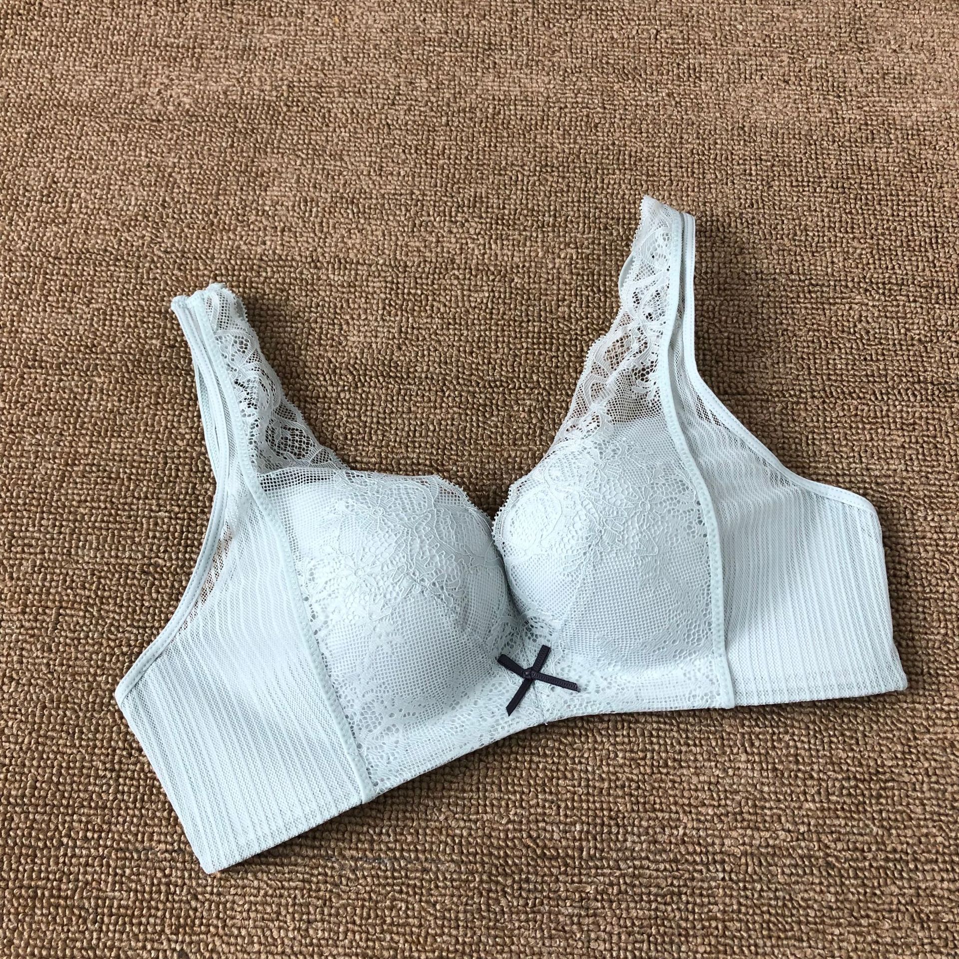 自穿一周!多色入 精致蕾丝暗闪宽边聚拢文胸