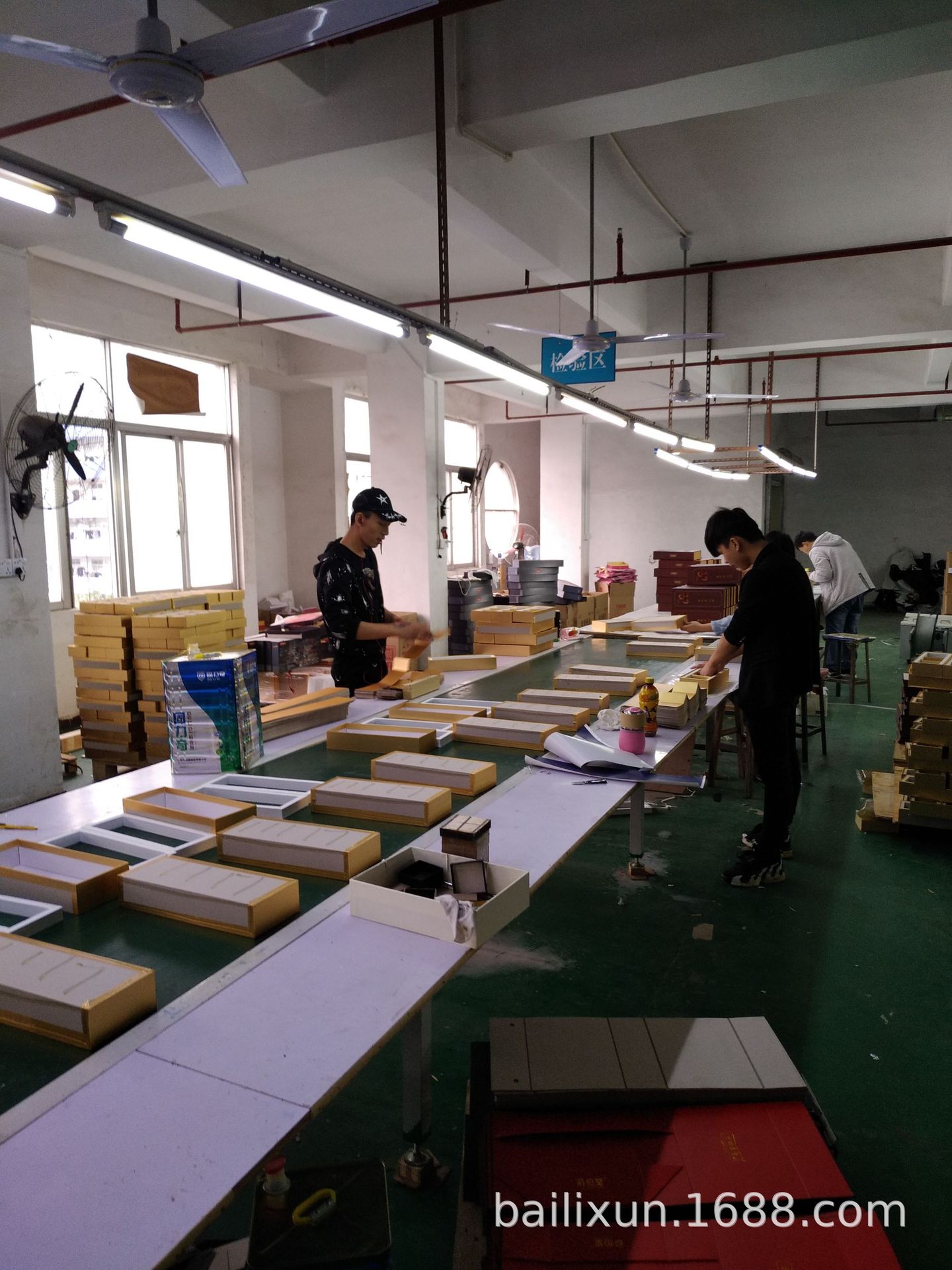 深圳包装盒厂家生产彩色耳机包装盒中性翻盖蓝牙耳机包装耳机盒子