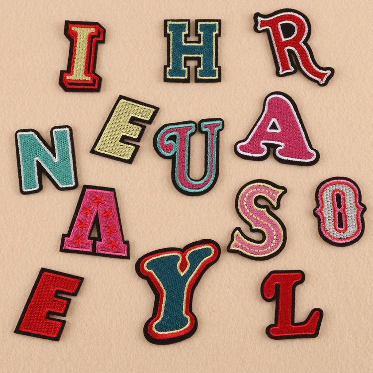 朵酷英文字母补丁贴服装鞋帽包包配饰号码名字标记绣花标刺绣布贴