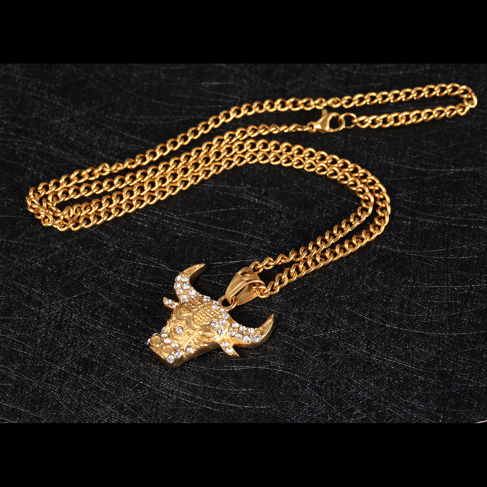 跨境电商饰品批发 男士牛头不锈钢项链 嘻哈金色牛钛钢吊坠