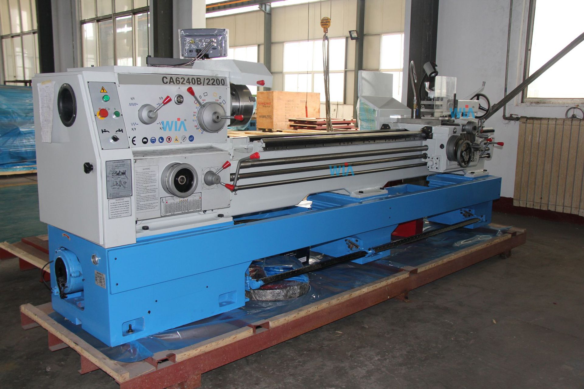 出口型ca6240b-2200卧式车床 普通车床 带马鞍 出口车床 威亚重工