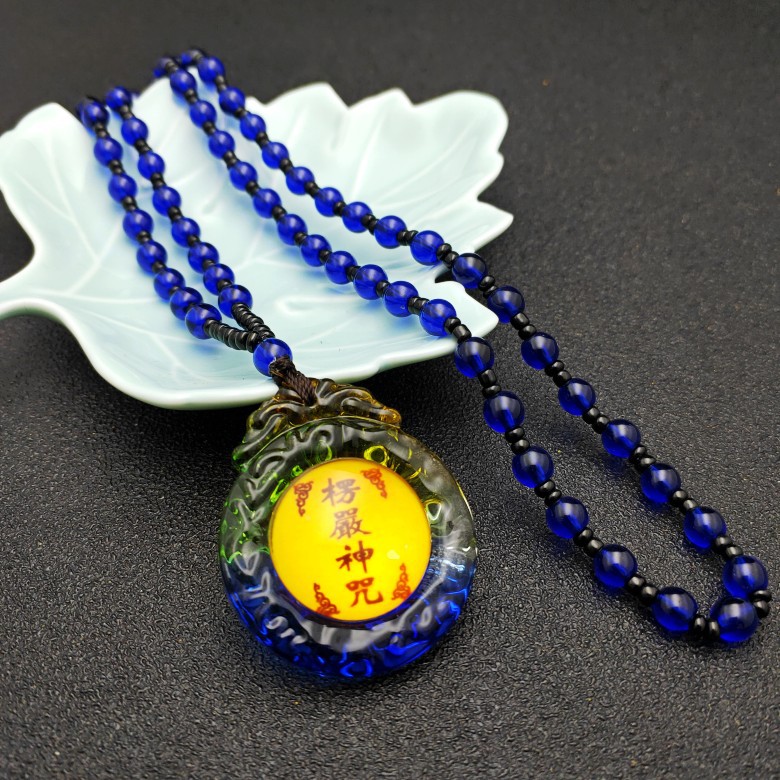 寺庙新年跑量护身符楞严神咒吊坠 男女楞严咒项链 彩琉璃毛衣链