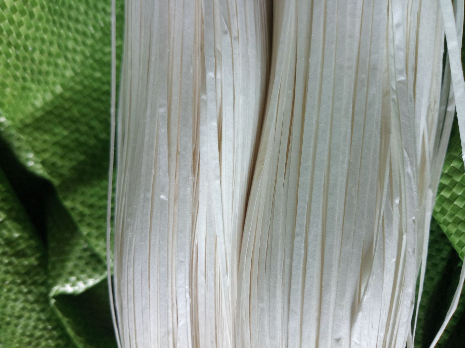 草编原料手编帽草料 天然纸草绳五分草 纸草纸布纸辫厂家直供