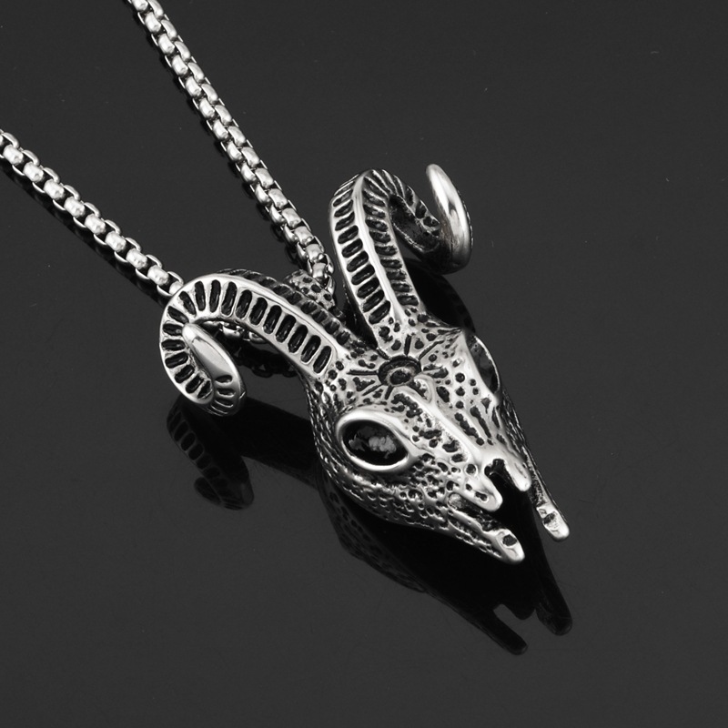 2019款hiphop时尚嘻哈个性潮流骷髅羊头钛钢项链挂饰男女9624f