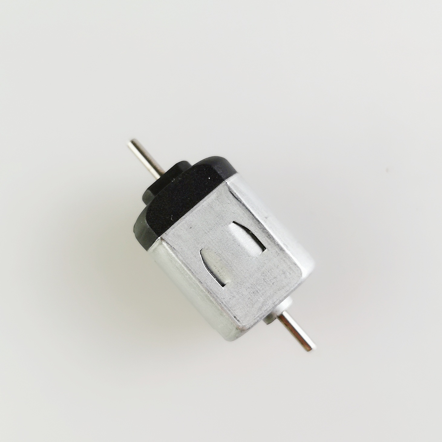 双头超级马达四驱车兄弟高速碳刷马达强磁速度型马达厂家供应批发