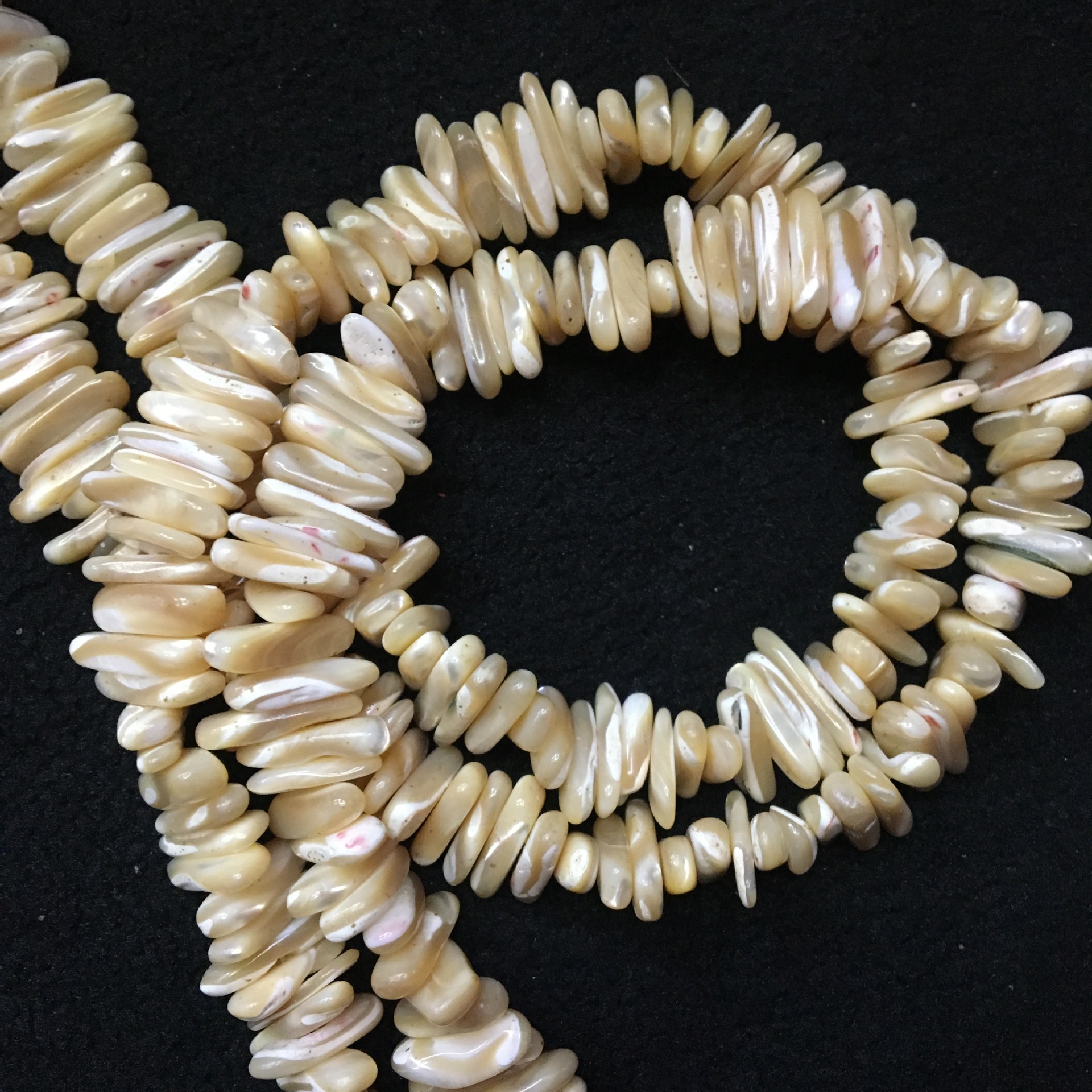 厂家直销贝壳珠散珠马蹄螺贝圆珠现货 天然珠椭圆现货条珠