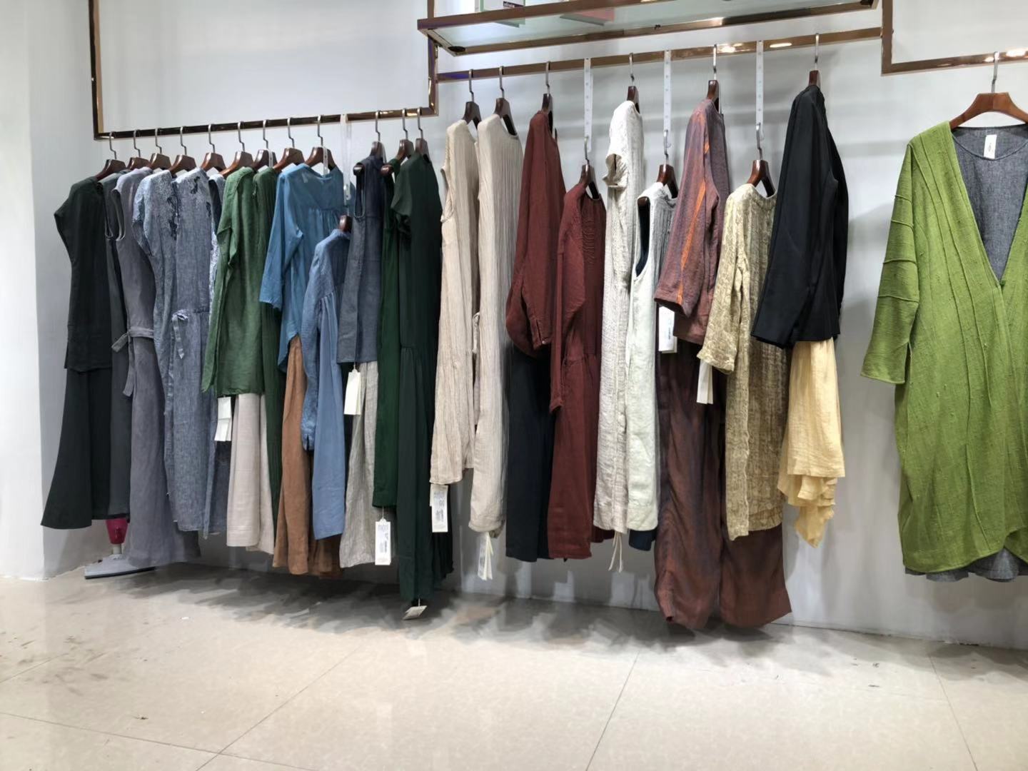 服装品牌言茶2019夏季棉麻大码连衣裙四季青服装货源走份
