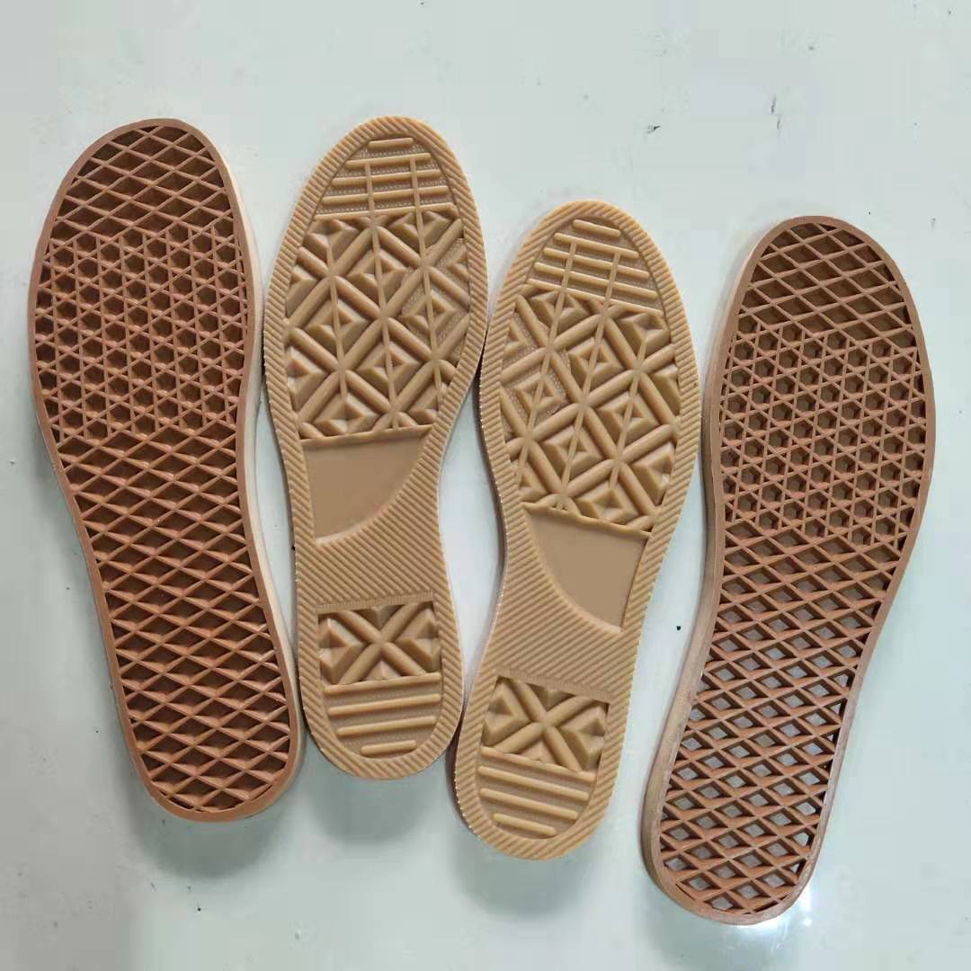 橡胶休闲男女款鞋材底情侣款橡胶硫化鞋底橡胶牛筋生胶休闲鞋底