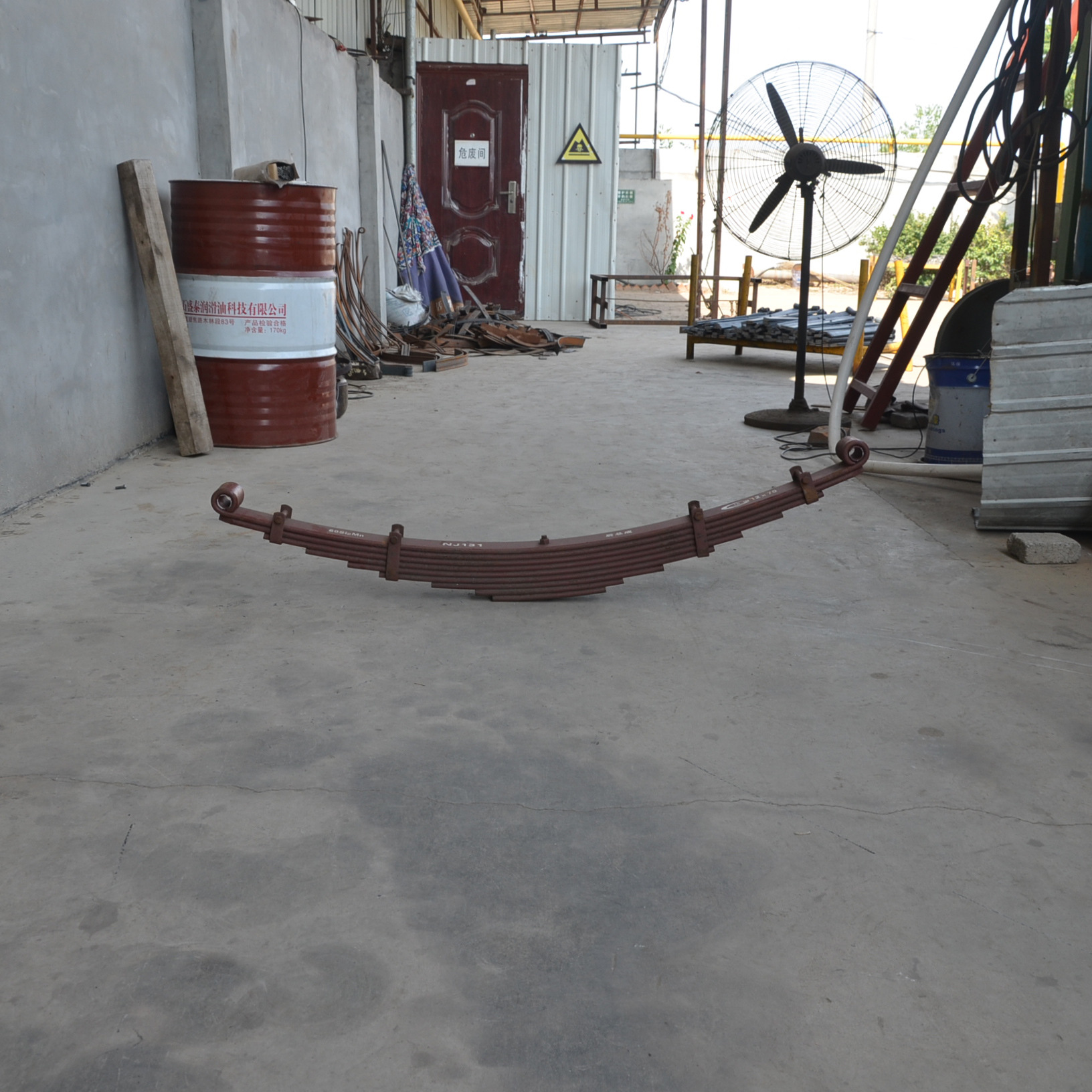 出售挂车板簧 钢板弹簧 吊车板簧重型车板簧 三轮车板簧重汽板簧