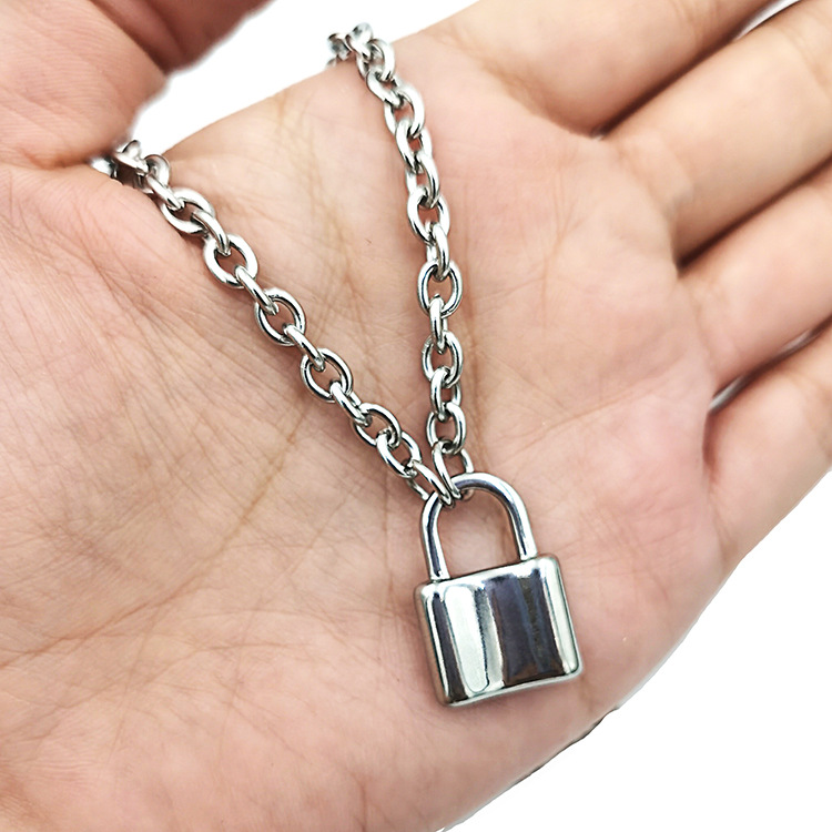 抖音爆款hiphop嘻哈不锈钢锁头项链 钛钢吊坠十字链摇滚潮流项链