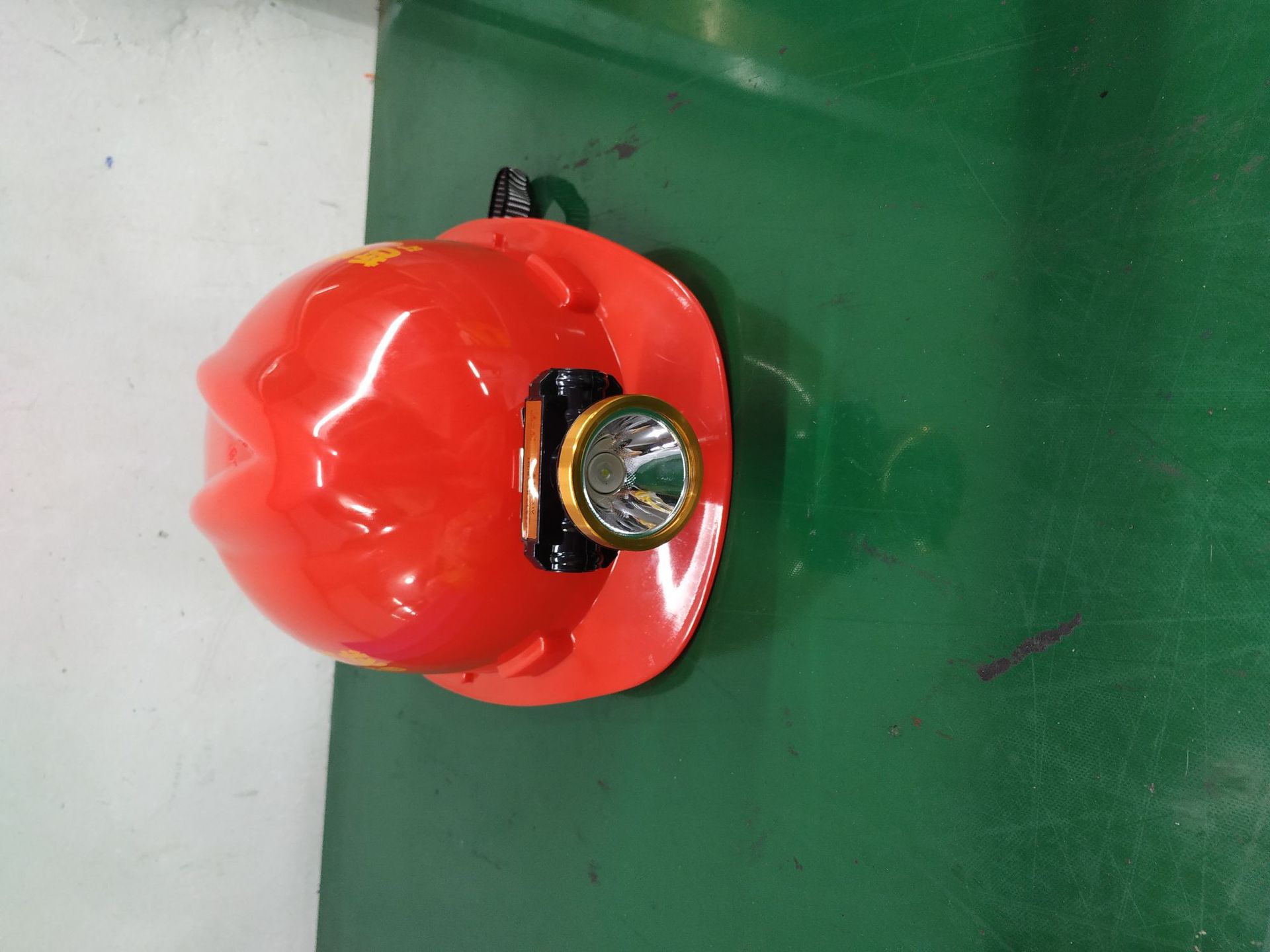 儿童矿工帽带灯的安全帽led充电头灯电鱼灯头盔灯工地安全帽头灯