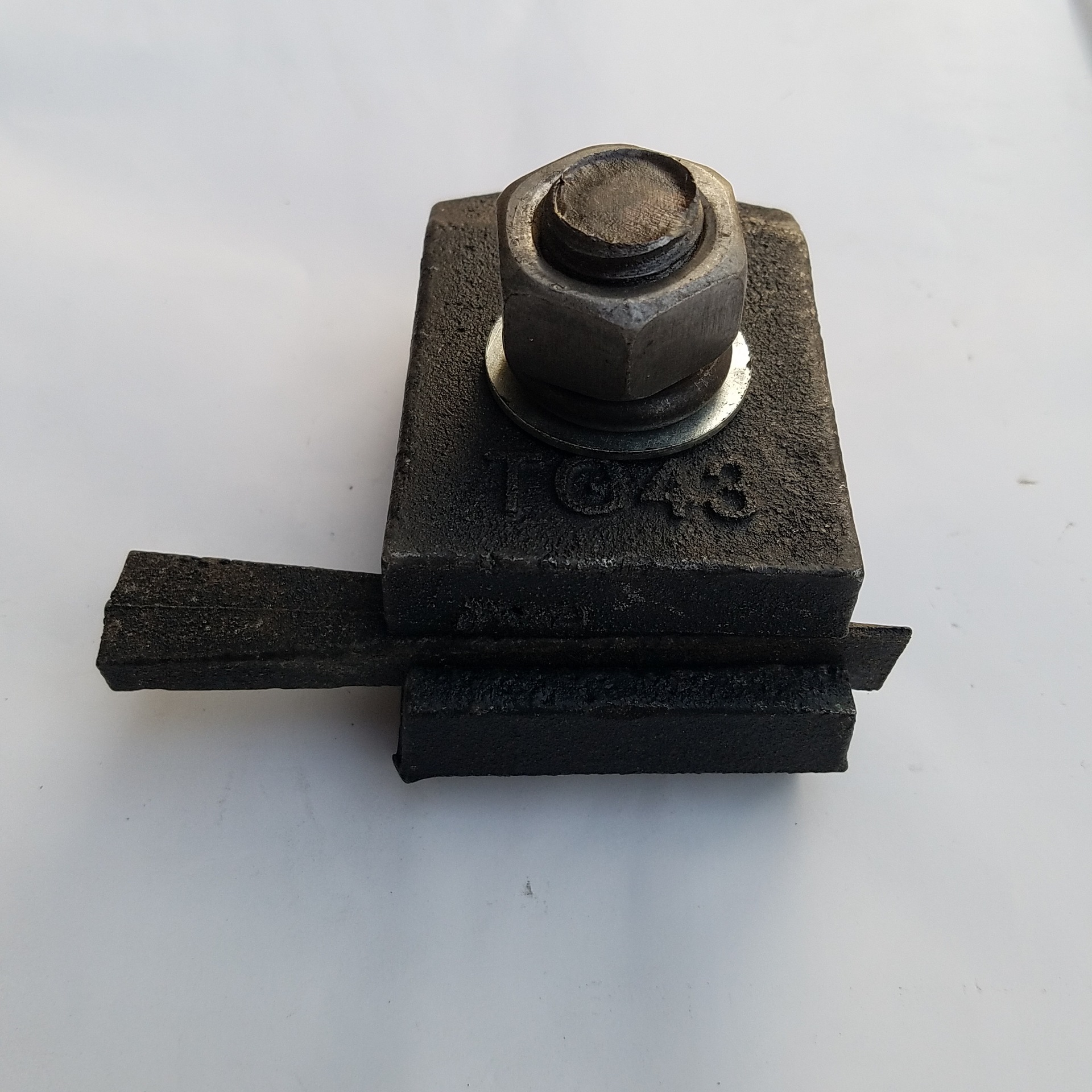 现货120双孔压轨器 43kg压轨器 焊接型钢轨固定件 轨道配件压轨器-阿