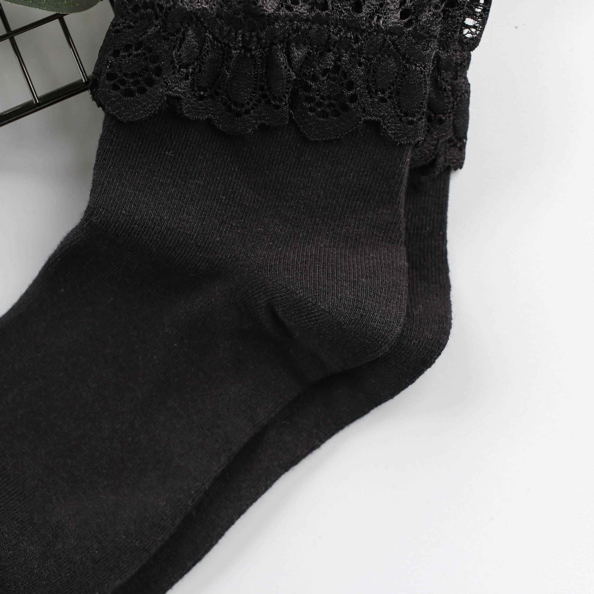 蕾丝袜子女秋冬薄款堆堆袜镂空蕾丝花边中筒袜ins潮袜日系纯棉春