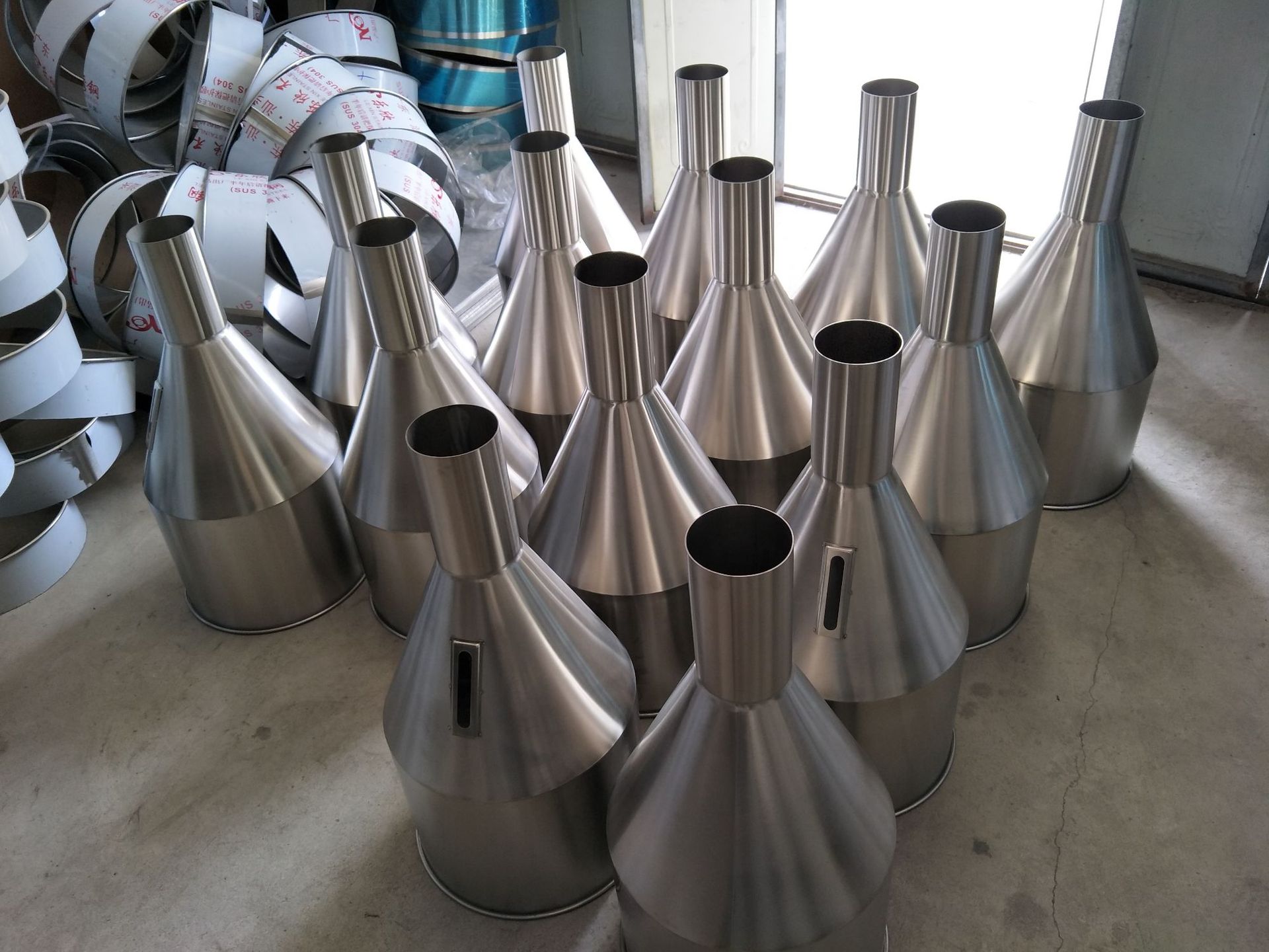 注塑机储料斗 下料斗 圆斗机械 物料仓漏斗油斗粉末斗23-100kg