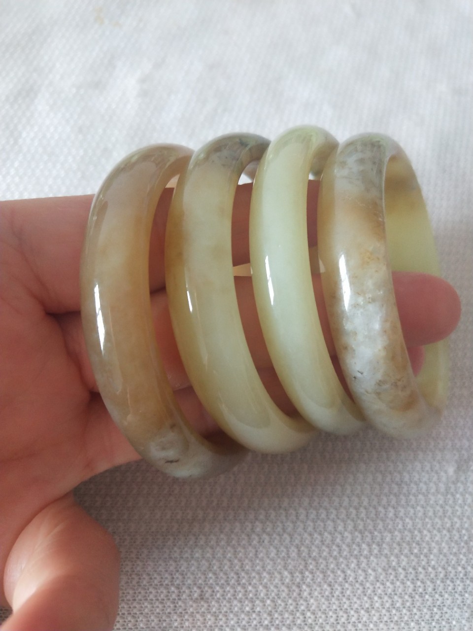 岫玉黄白老玉手镯