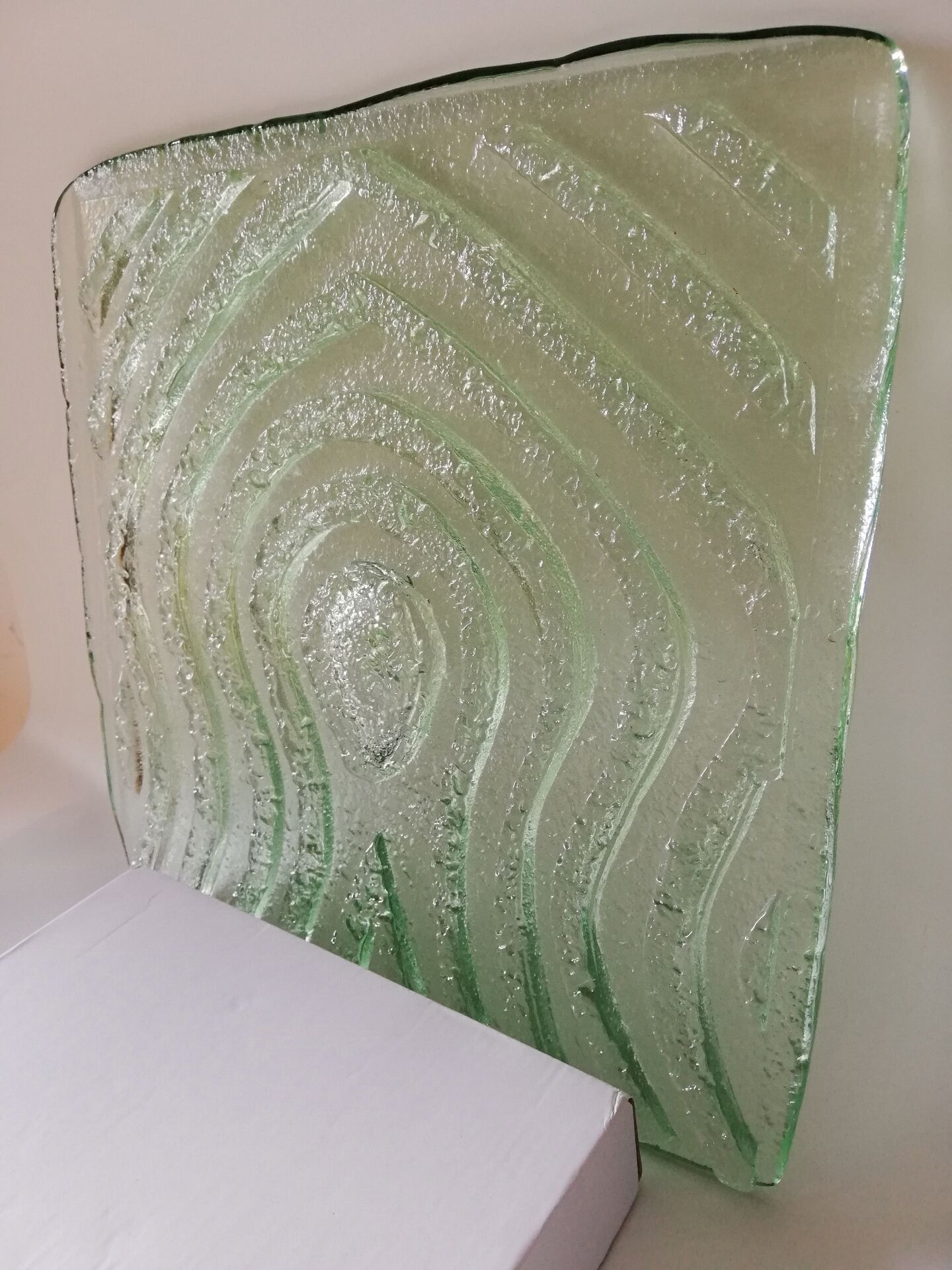 深圳厂家生产订制ktv酒吧酒店用孔雀尾纹热熔艺术玻璃装饰工艺玻