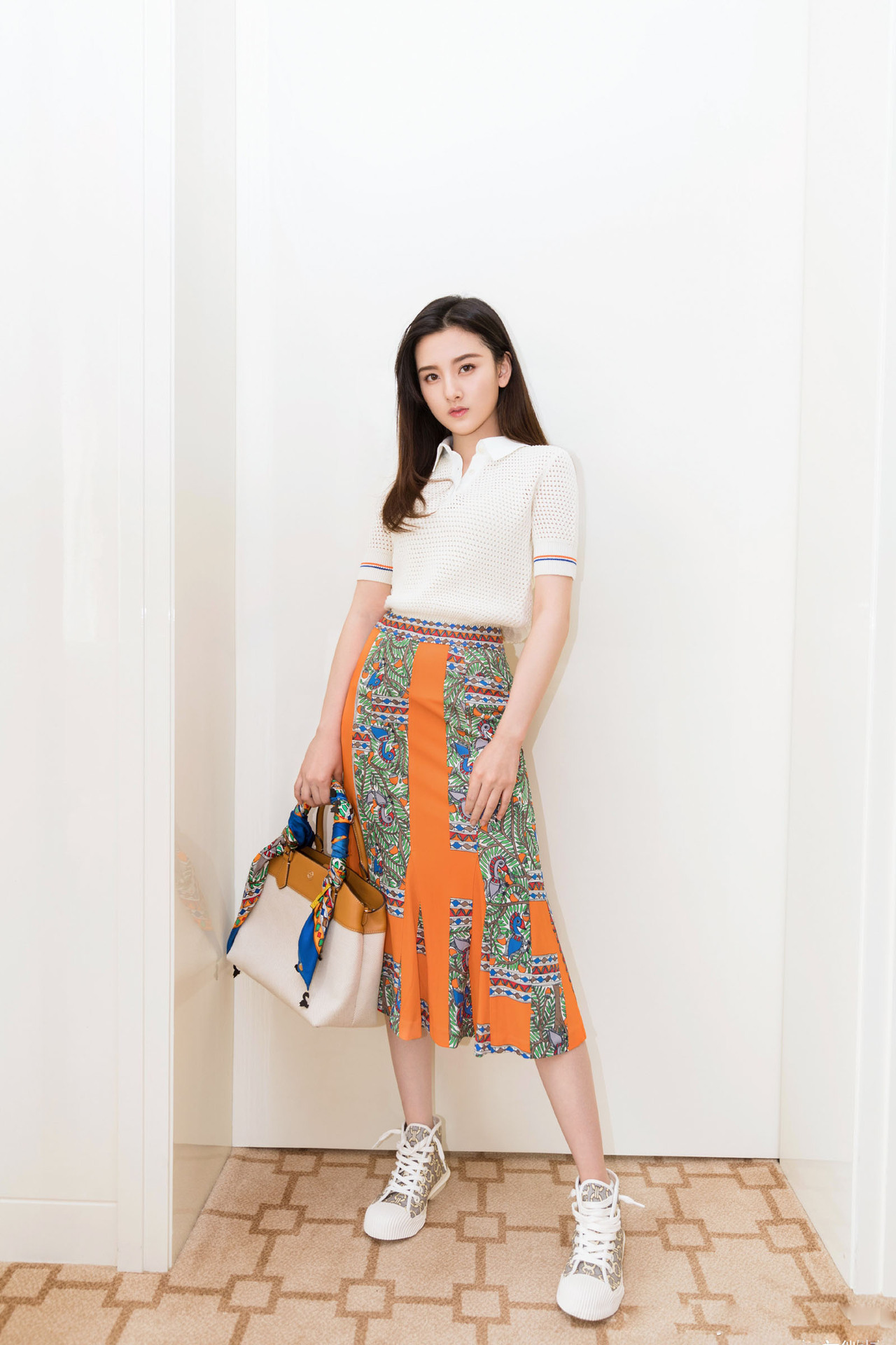 0401-03 天丝纳米丝镂空短袖白色polo衫搭配高端定位