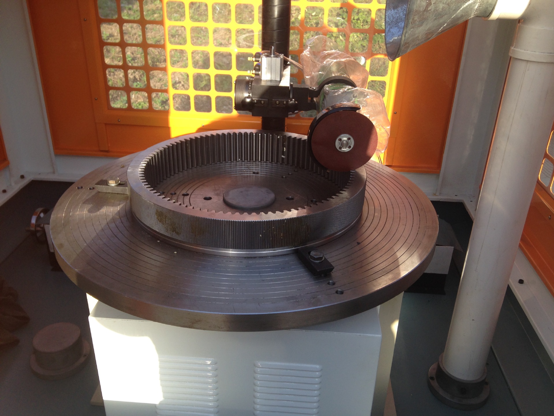 供应齿轮去毛刺磨棱倒角机,齿轮倒棱机zqy-9450