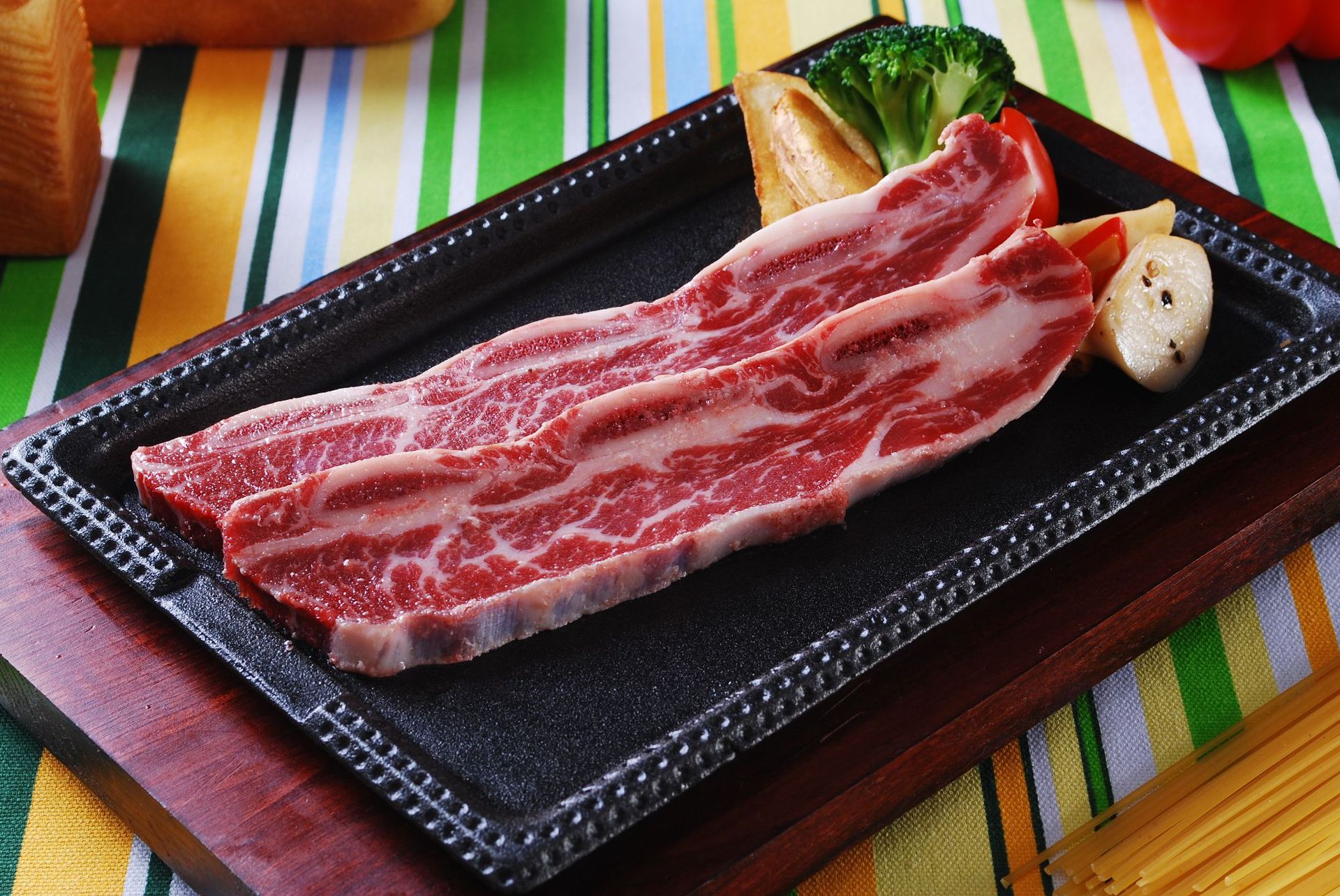 顶膳阉肥牛小排牛仔骨200g 250g四川成都重庆西餐牛排牛扒批发