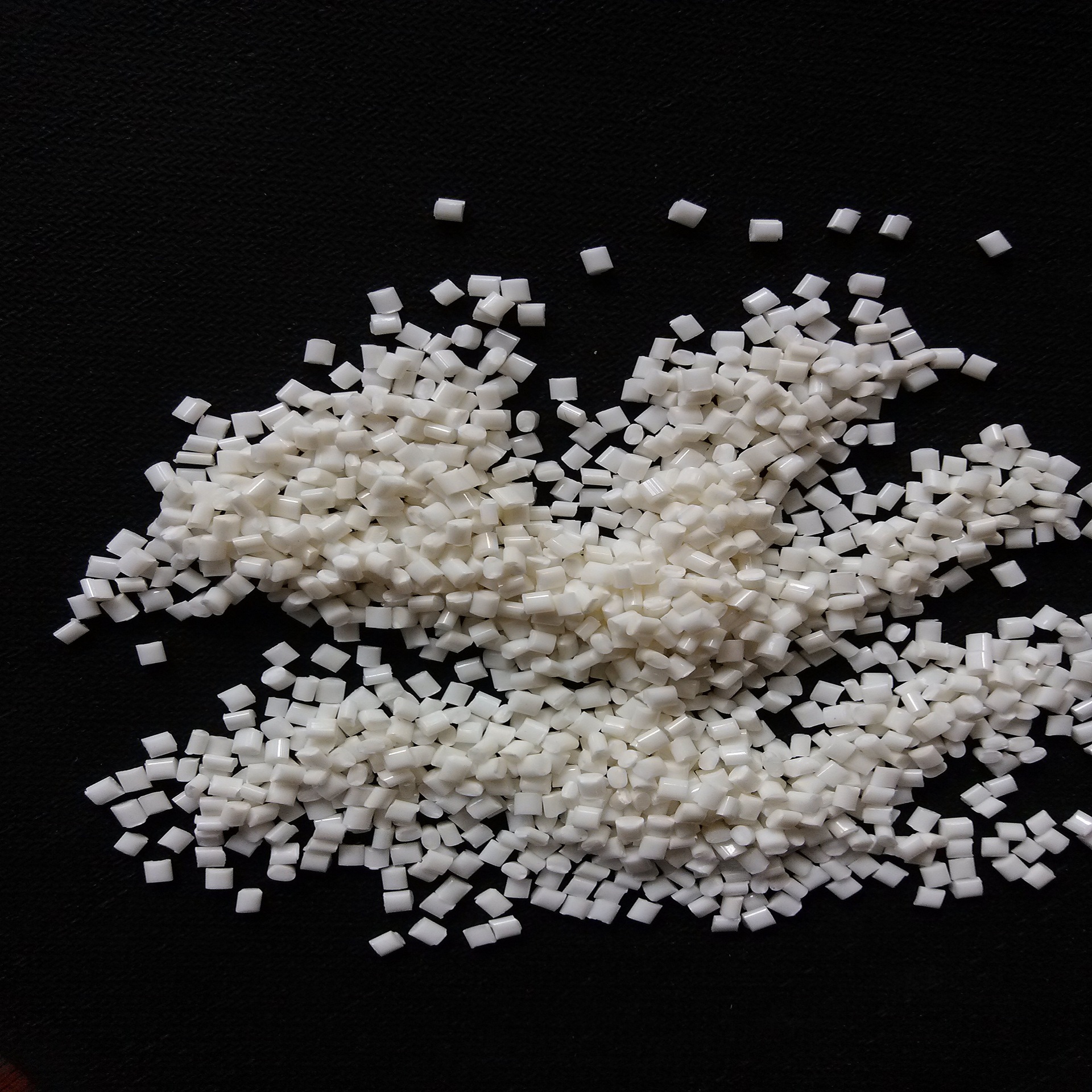 优惠供应热塑性弹性体sbs 塑料