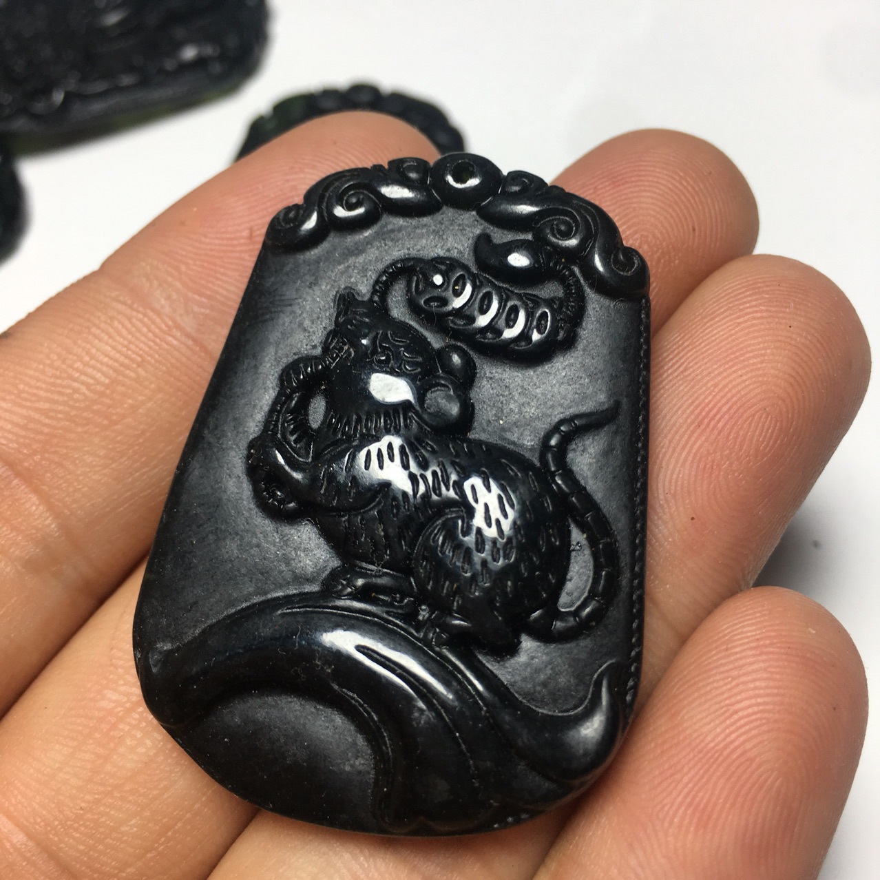 天然泰山墨玉 墨翠吊坠十二生肖项链配饰鼠牛虎兔龙蛇马羊猴鸡狗