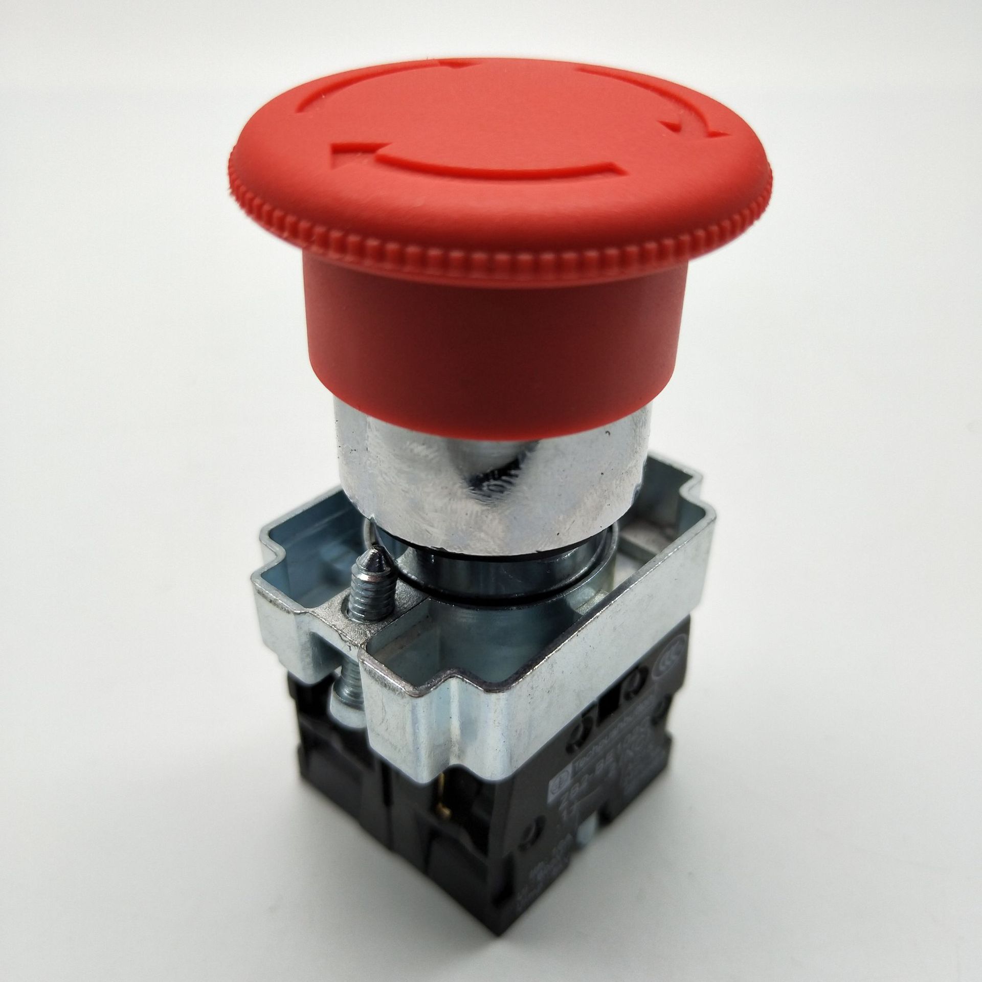 旋转复位常闭急停按钮