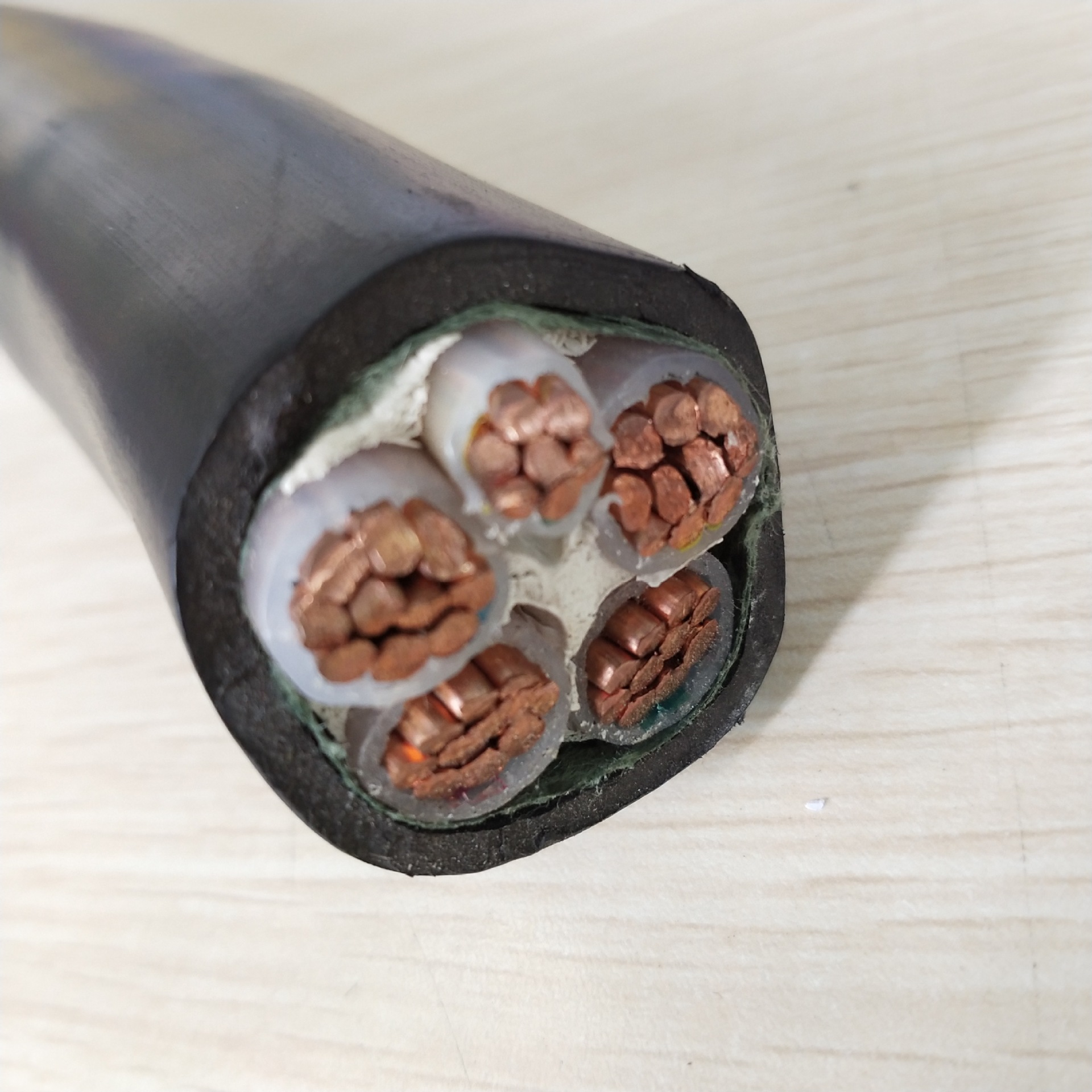 铠装铜芯电力电缆yjv22435116上海厂家价格批发