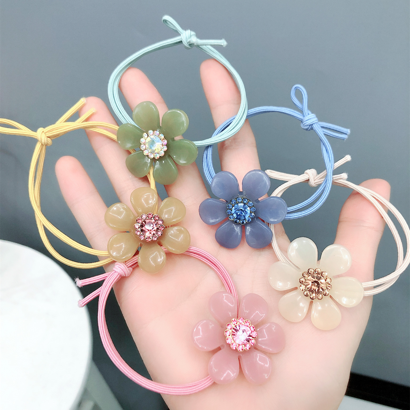 c092-2亚克力镶钻花朵发圈韩版少女甜美精致超闪精品头饰皮筋发绳