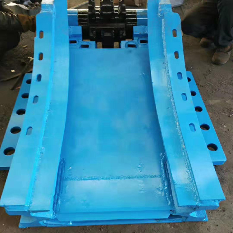 库存出售刮板输送机配件 刮板机舌板 生产各种规格刮板机配件