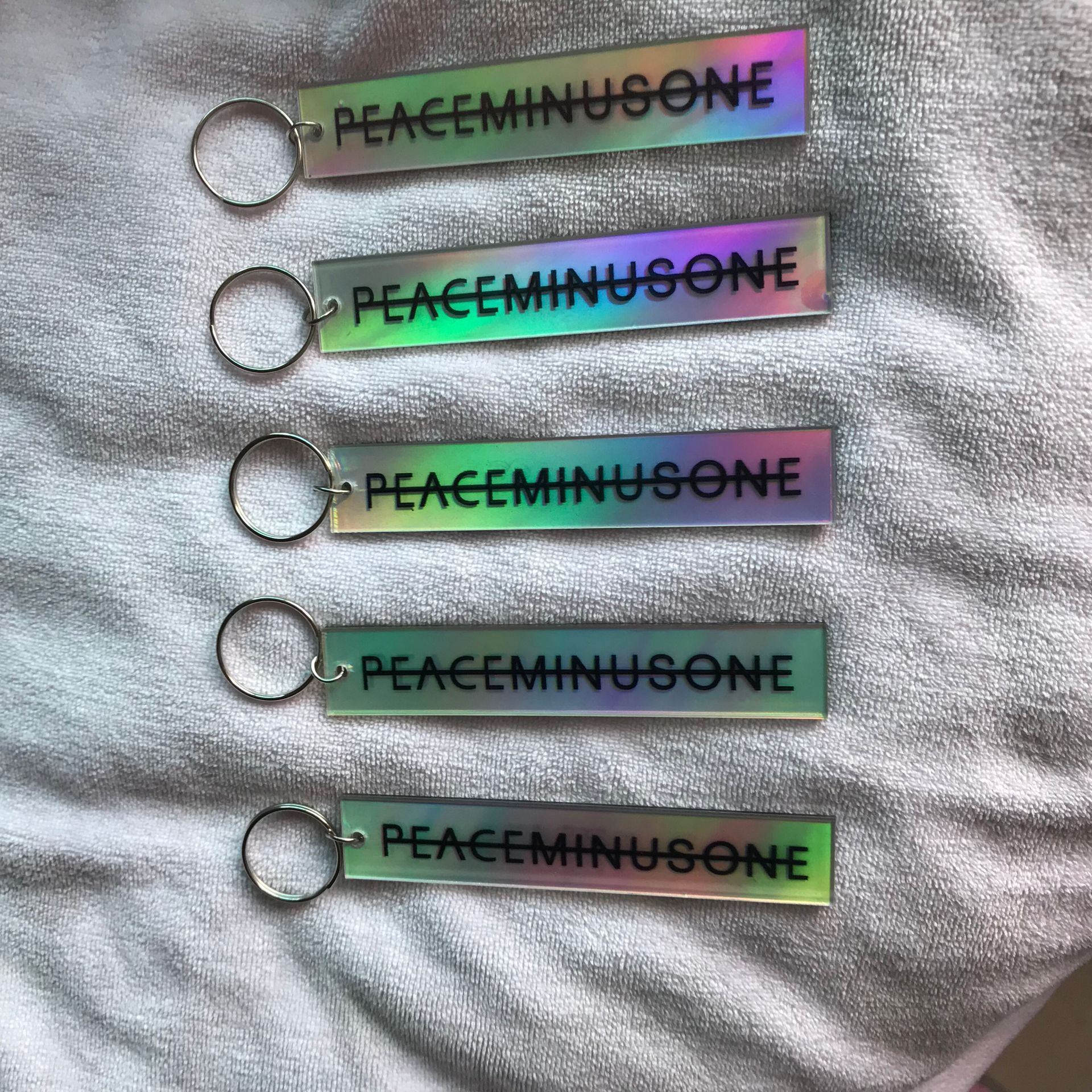 gd权志龙ins同款周边peaceminusone镭射钥匙扣pmo新款bigbang