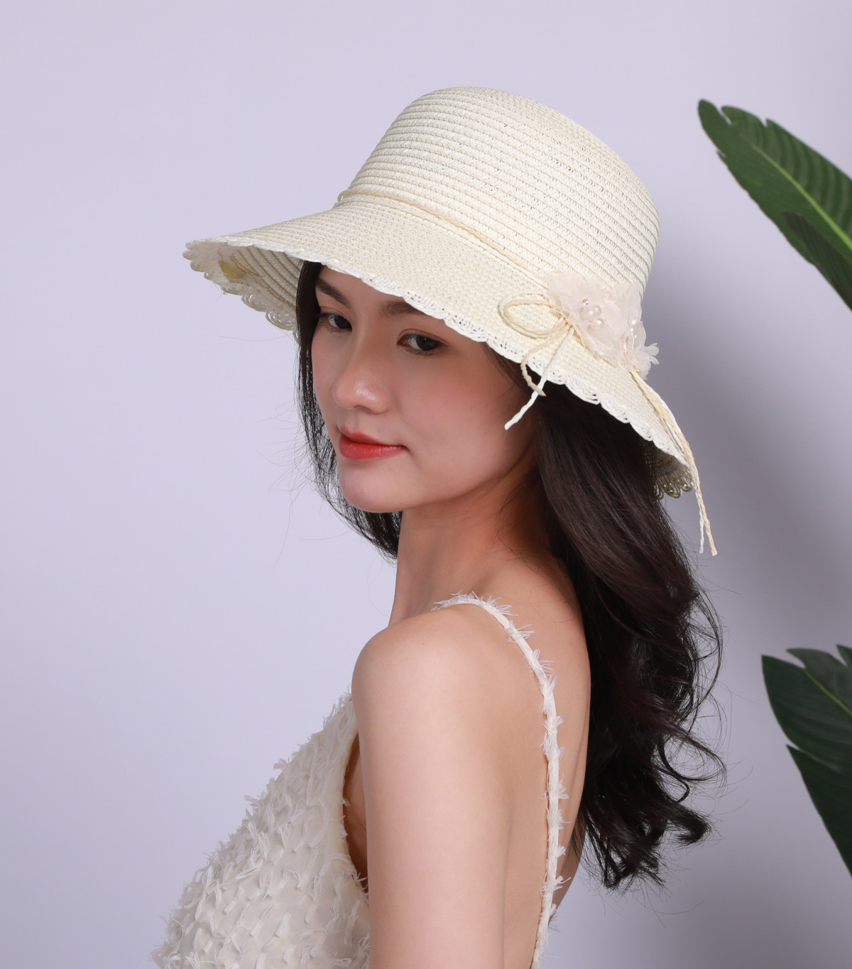 帽子春夏天女士草帽网纱花朵珍珠镶钻花盆帽防晒太阳蝴蝶结沙滩帽