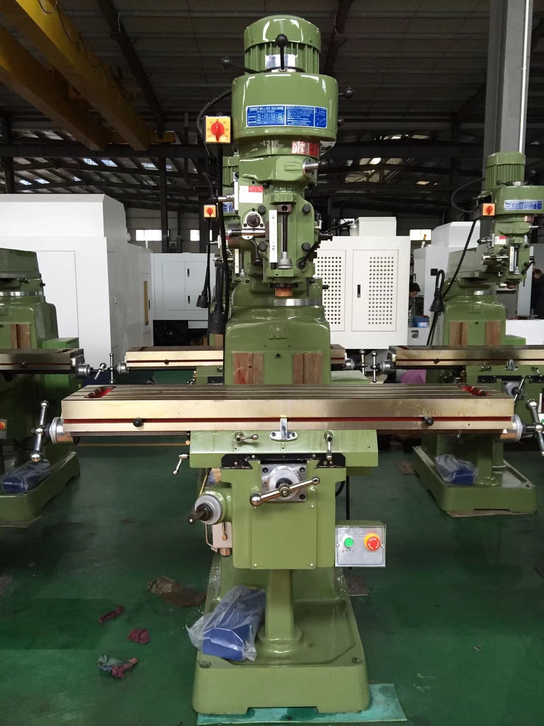 厂家现货供应 台湾3号/4号炮塔铣床 精密摇臂铣床 直销批发