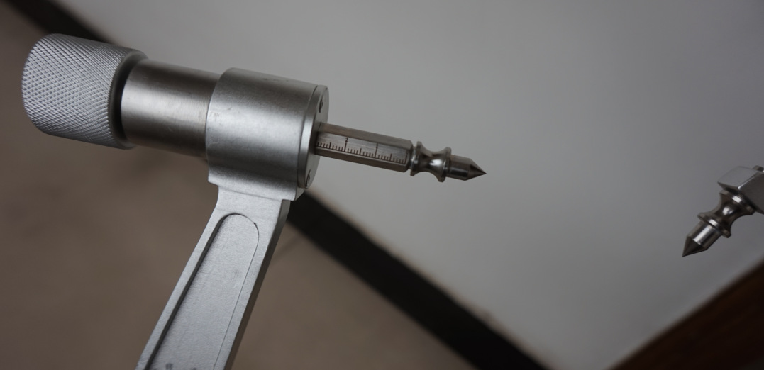 手术头架 三顶头架 颅脑头托架 颅脑固定夹 颅脑固定装置