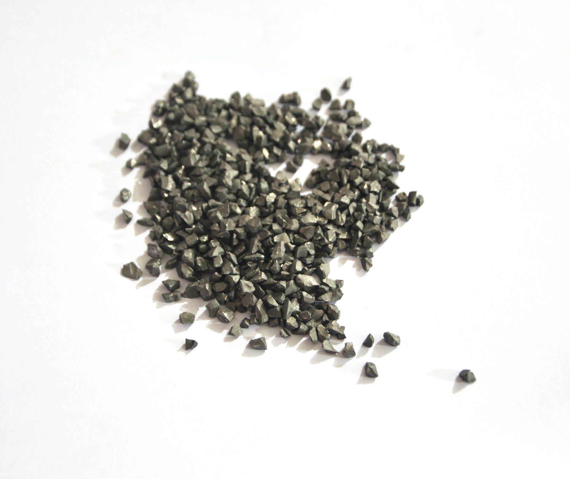 株洲 硬质合金破碎粒3-5毫米 6-8毫米 n磨颗粒 合金颗粒 16-24目