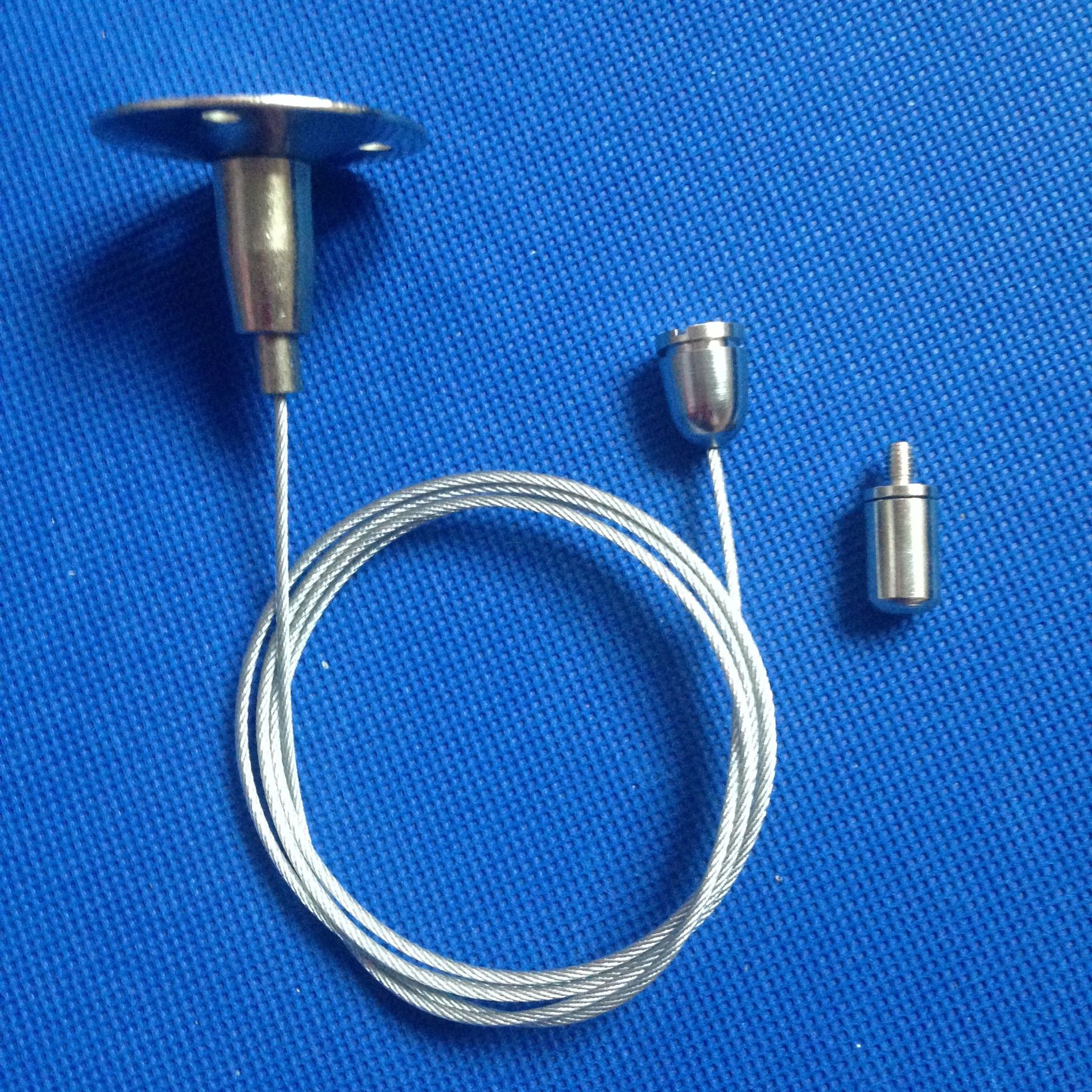 供应锁扣不锈钢钢丝绳 挂画器钢丝绳 灯具安全钢丝绳