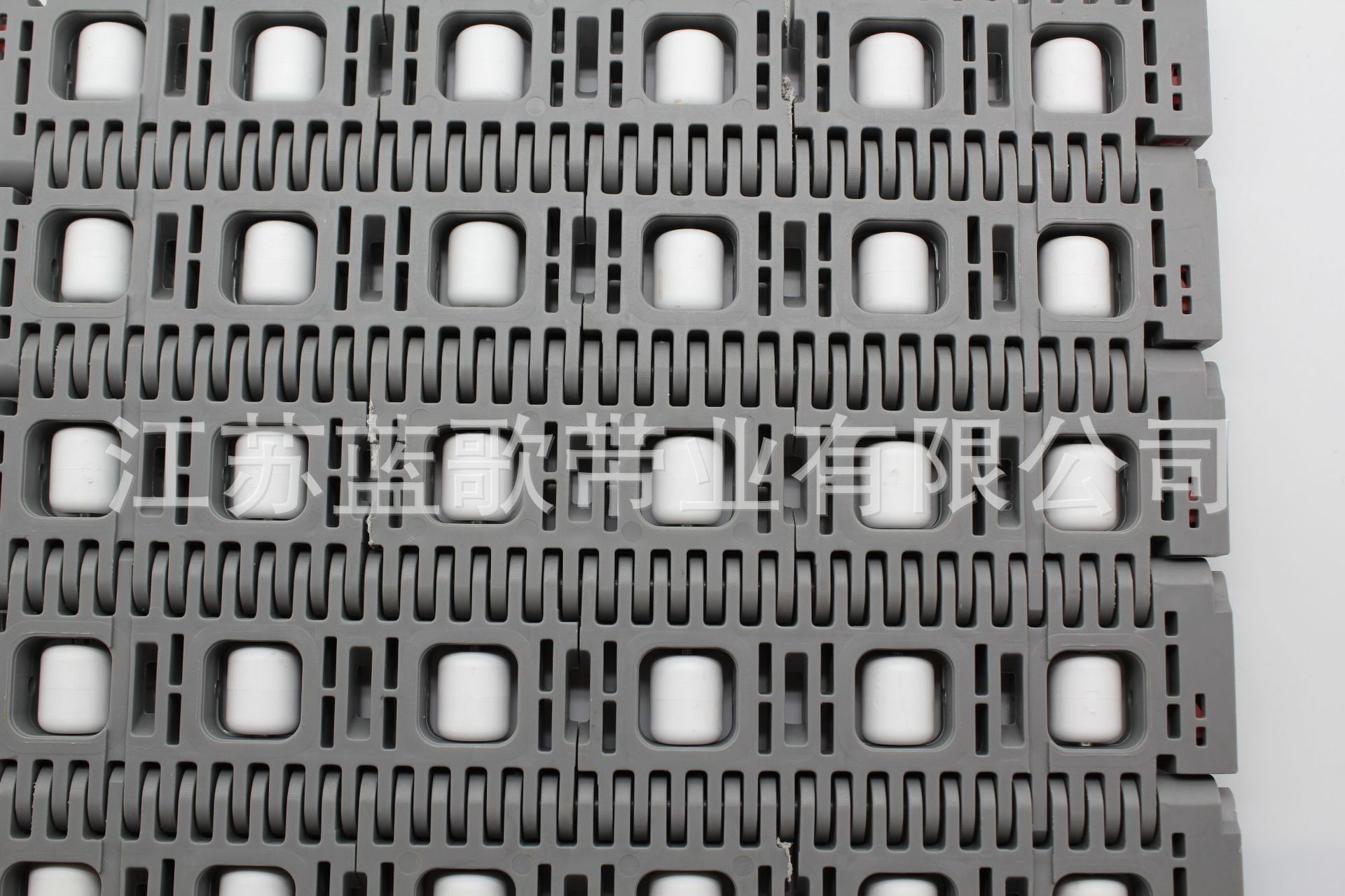 输送带模组滚珠网带 物流分拣万向滚珠带模组网带 塑料分拣传送带