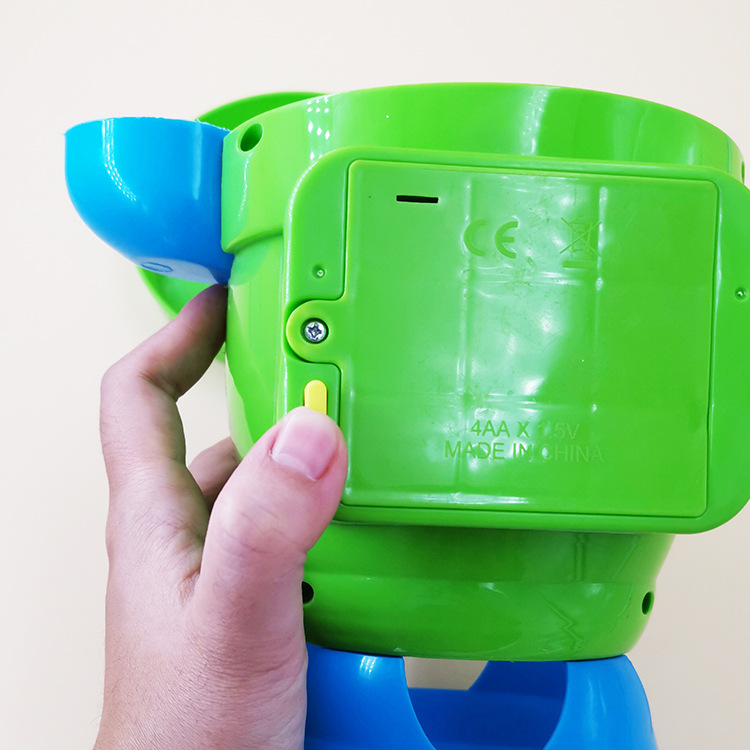 跨境儿童电动旋转吹泡泡机全自动吐泡泡机夏季户外活动婚庆玩具