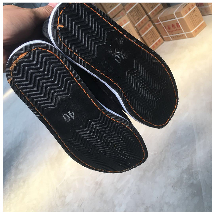 Factory Comfortable Thickened Resin Sole Old Beijing Cloth Shoes Strong Cloth Soles Canvas Shoes Shoes with Excellent Price