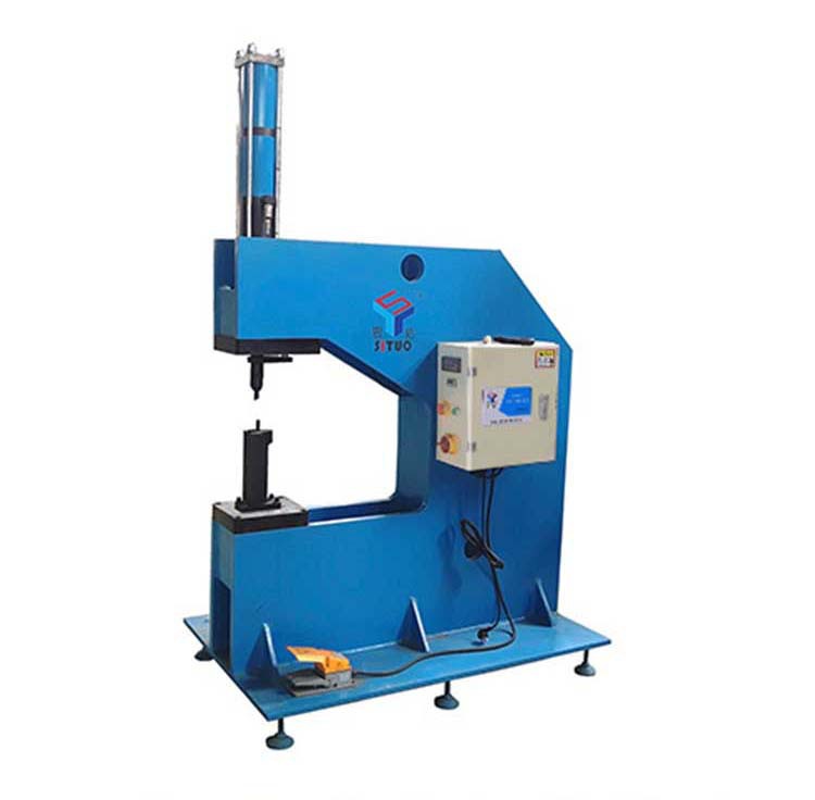 路标牌穿刺铆钉机 无锡思拓厂家 供应spr自冲刺铆钉机 穿刺铆接机