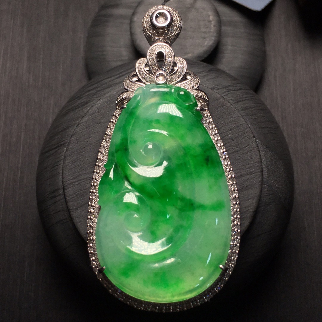 玉器批发 a货飘阳绿翡翠吊坠18k金玉如意吊坠 缅甸天然玉石挂件