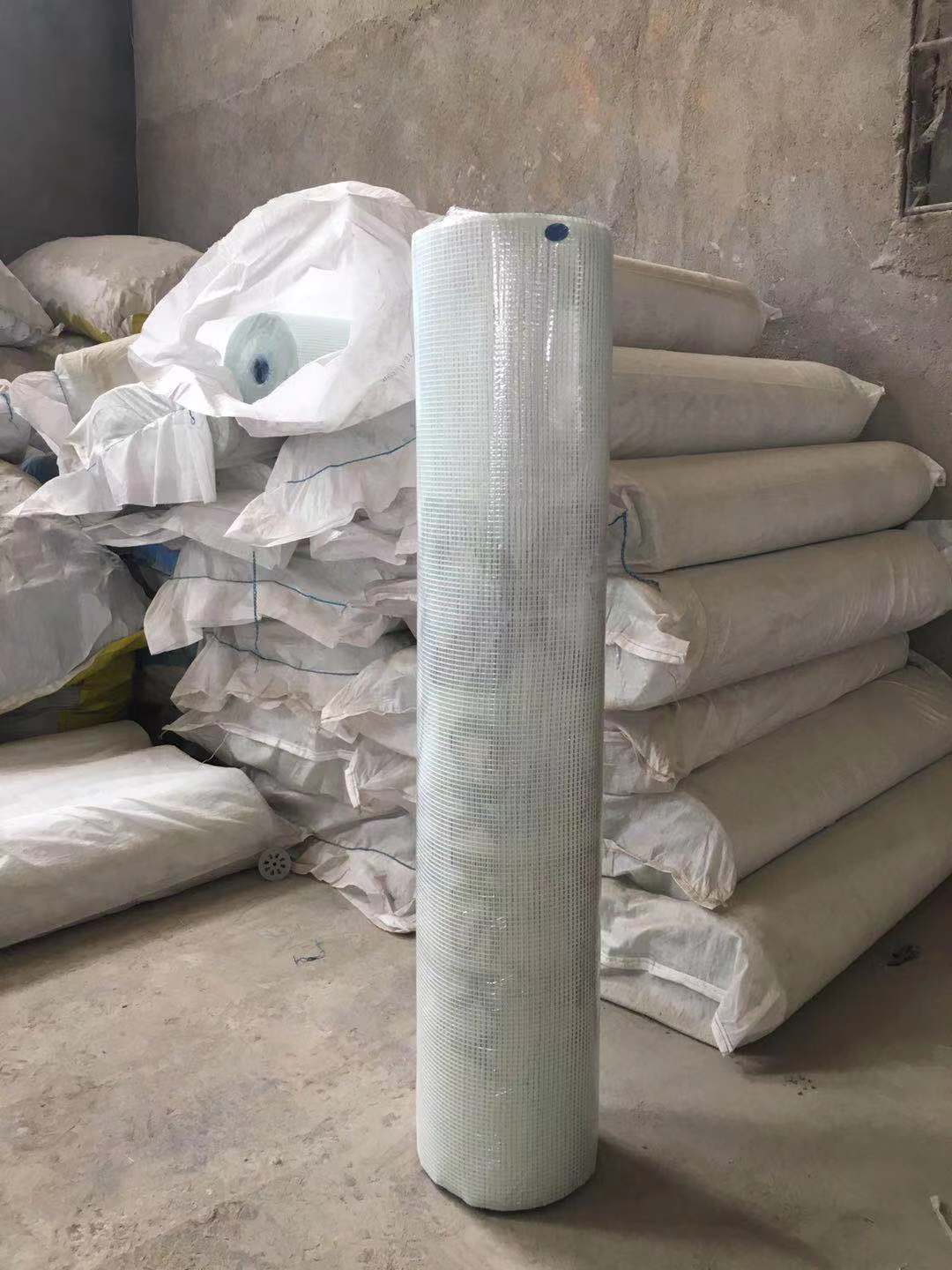 耐碱玻纤网格布