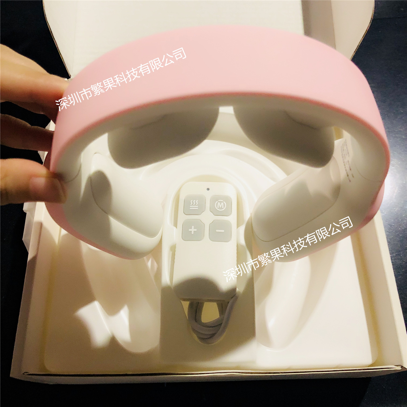 网红新款pgg肩颈按摩仪加热迷你颈椎按摩仪 可充电推拿颈部按摩器