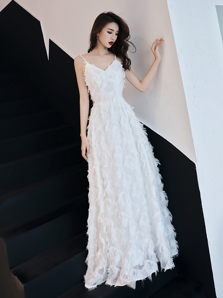 晚礼服女2022新款白色吊带生日宴会长款显瘦洋装网红年会礼服夏季