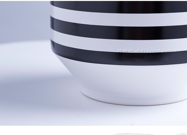 商品描述材质种类瓷纹饰图案人物神像产品编号b-dc19bj979-y  b-dc19