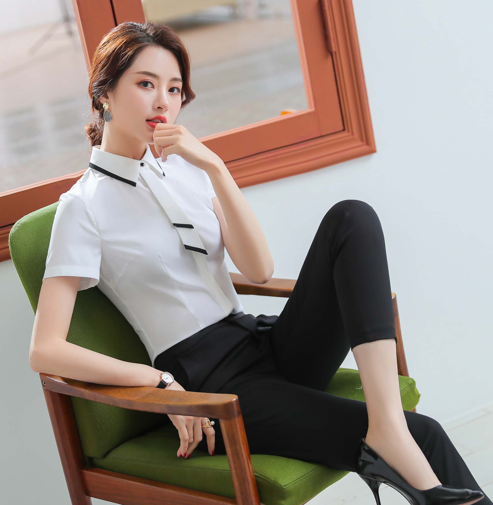 美容师工作服2019新款女夏季美容院店长工作服女套装气质ol时装